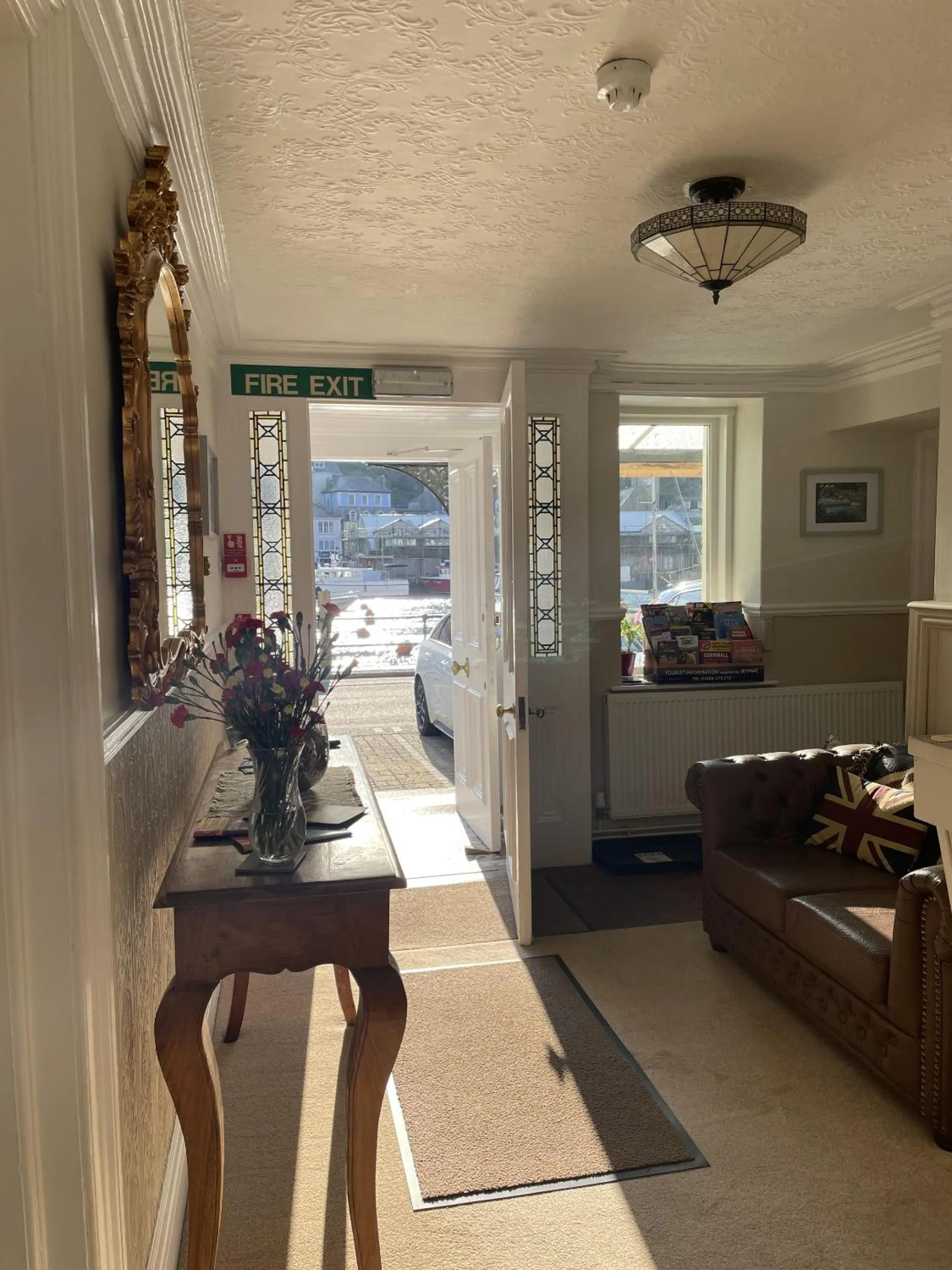 Lobby or reception in Little Mainstone Guest House