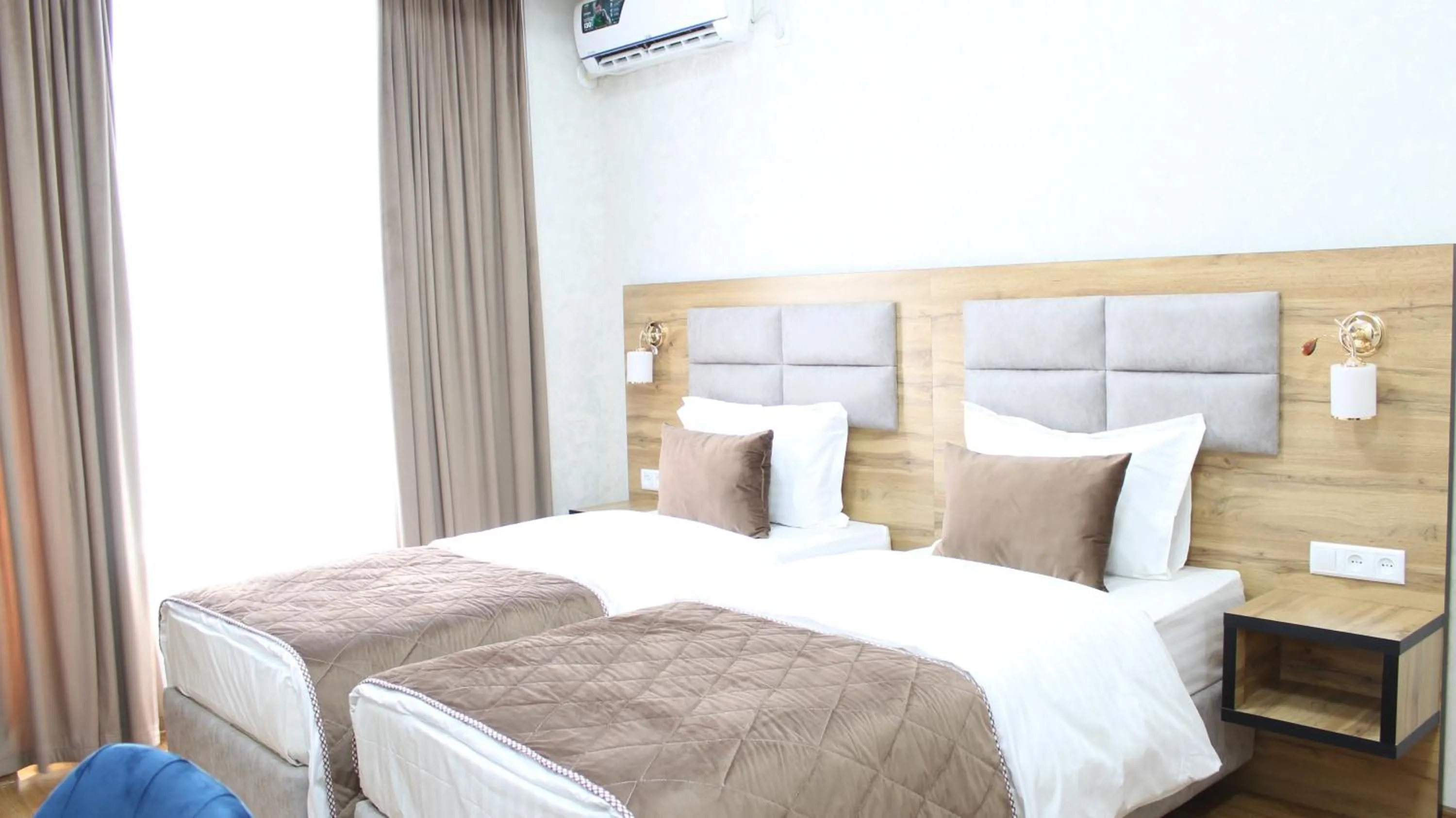 Bed in Grand Shosh Hotel