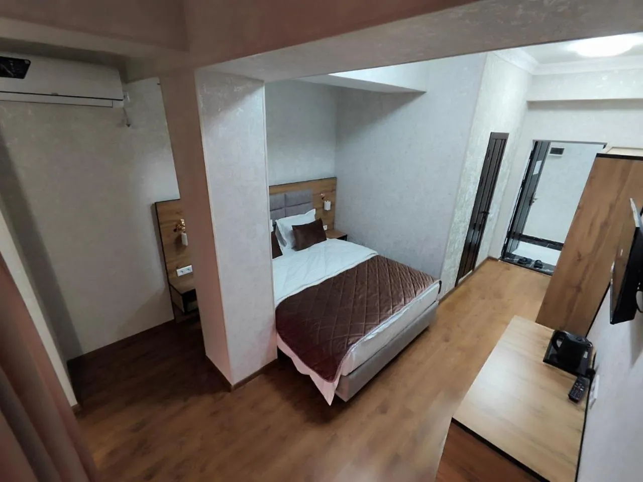 Bed in Grand Shosh Hotel