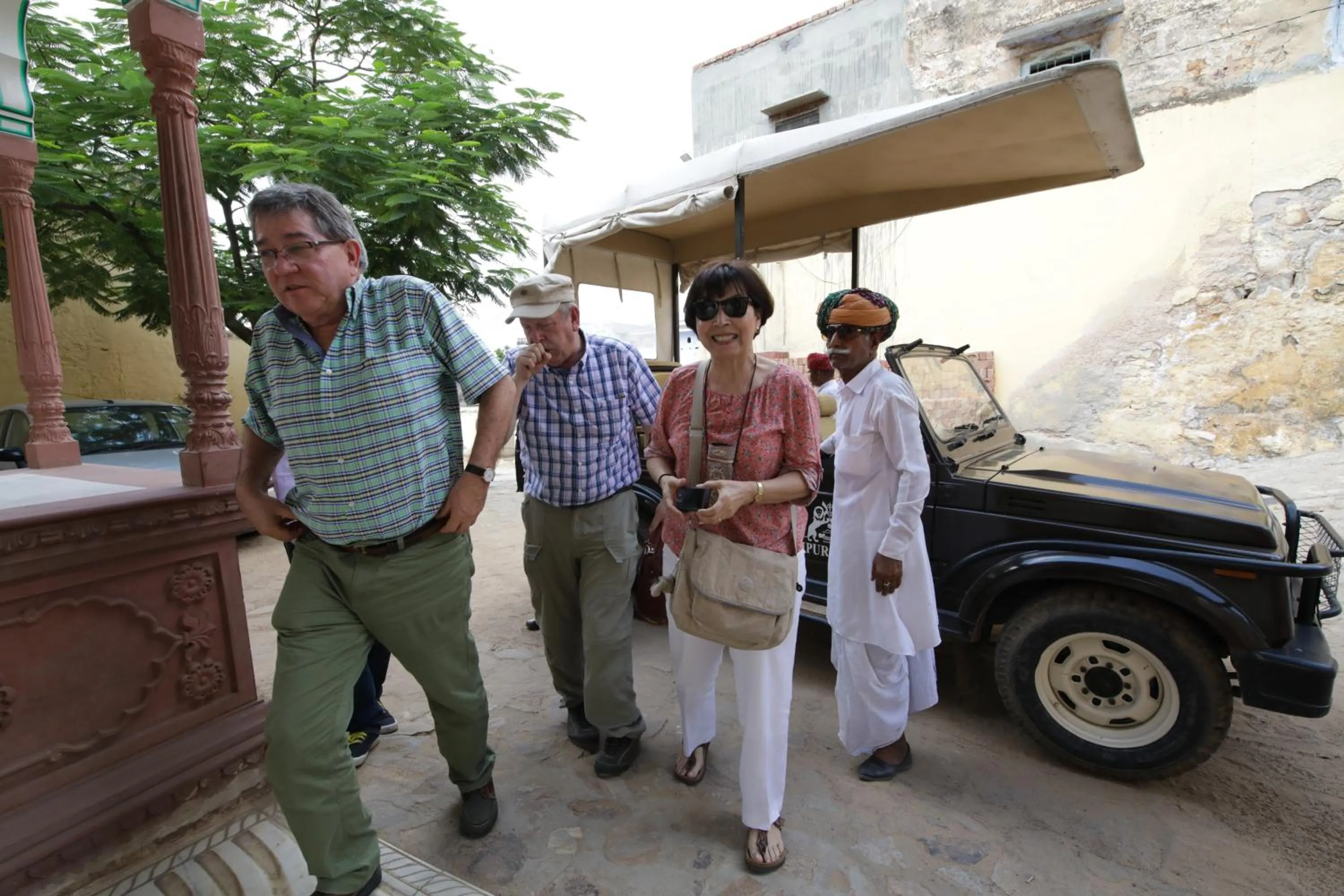People in Shahpura Haveli