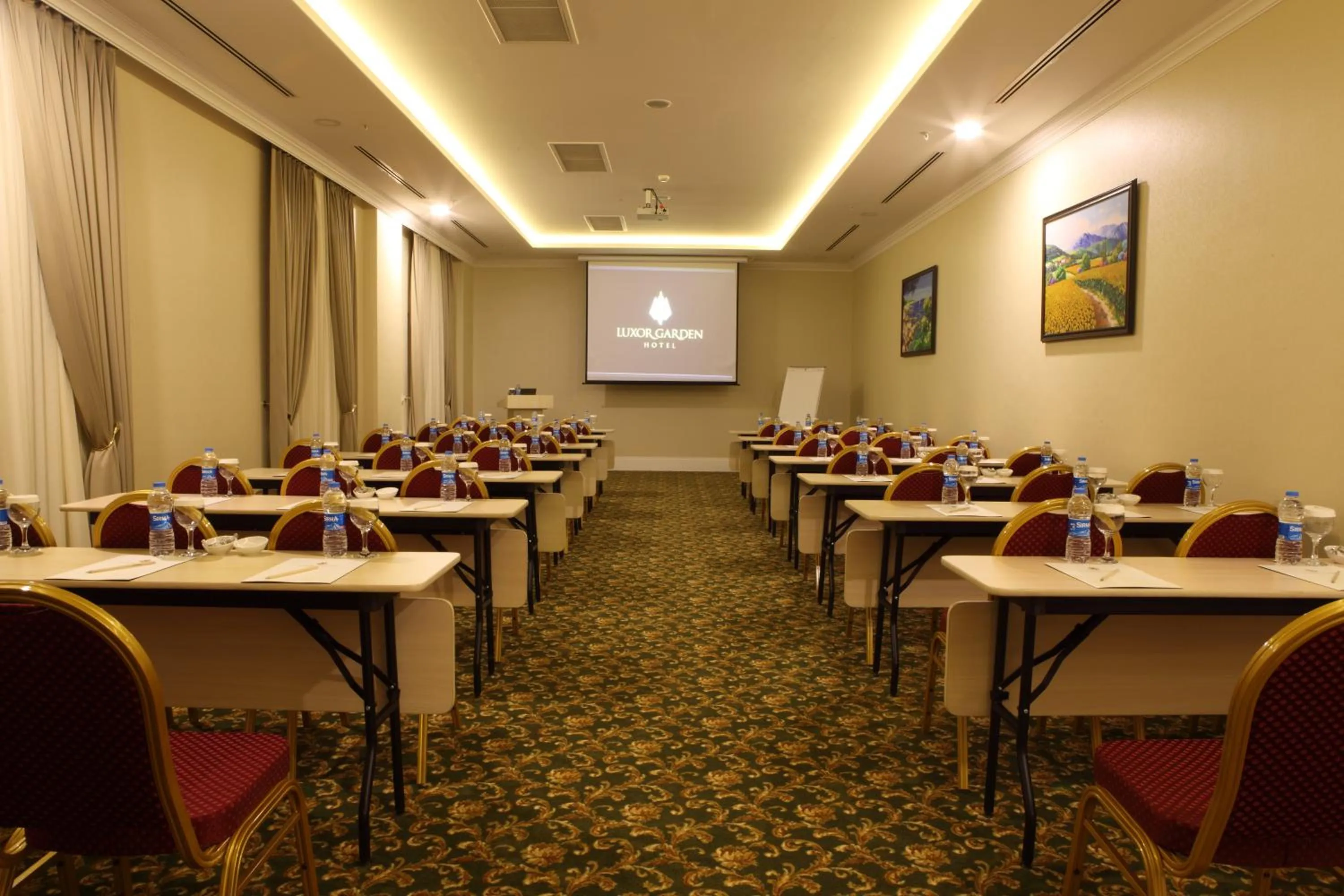 Business facilities in Luxor Garden Hotel