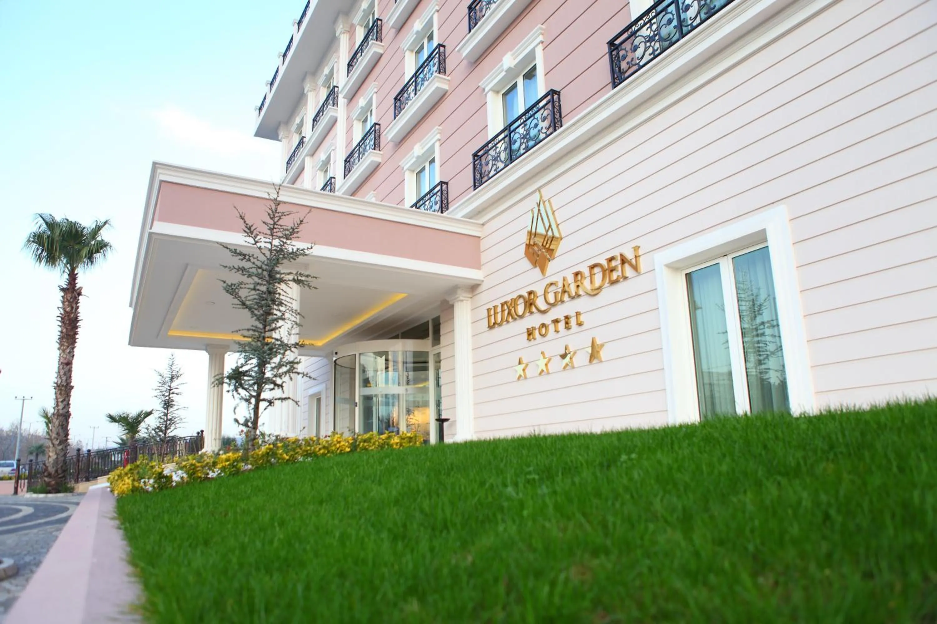 Facade/entrance in Luxor Garden Hotel