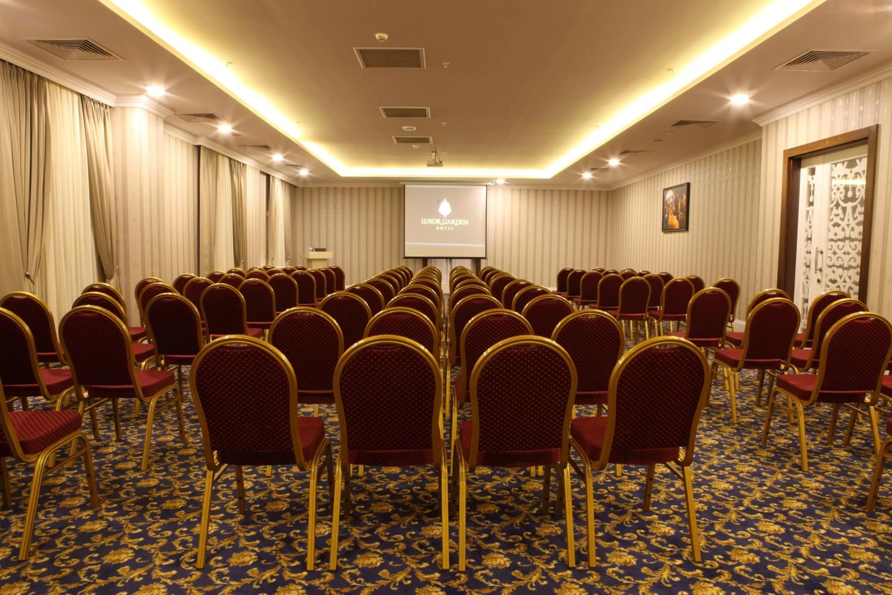 Business facilities in Luxor Garden Hotel