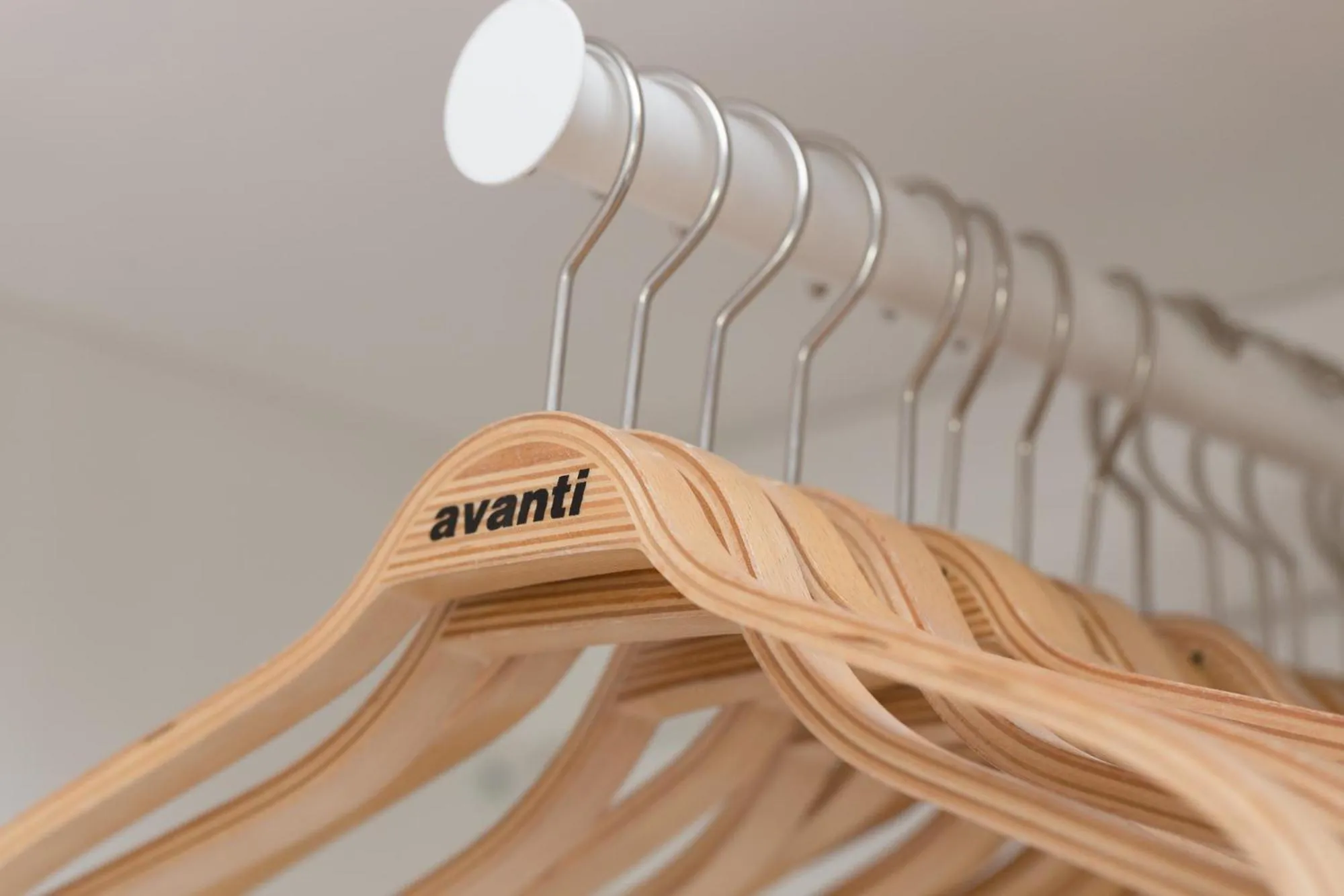 Logo/Certificate/Sign in AVANTI Home