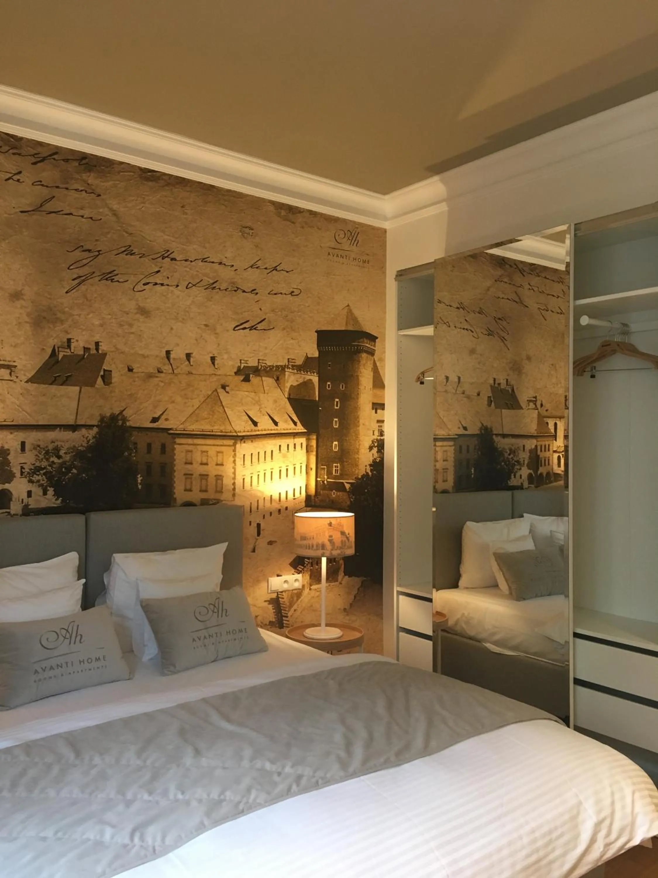 Photo of the whole room, Bed in AVANTI Home