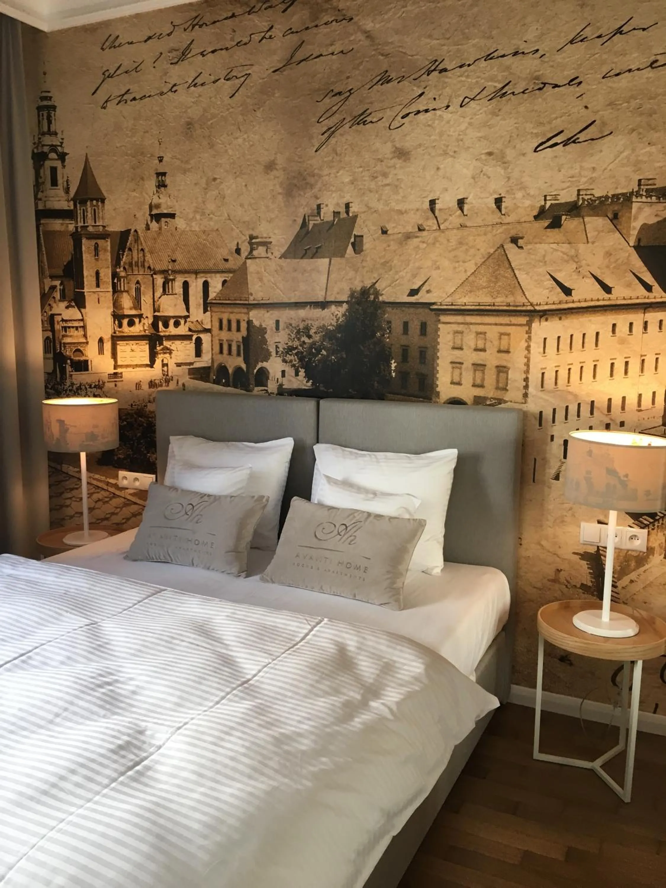 Photo of the whole room, Bed in AVANTI Home