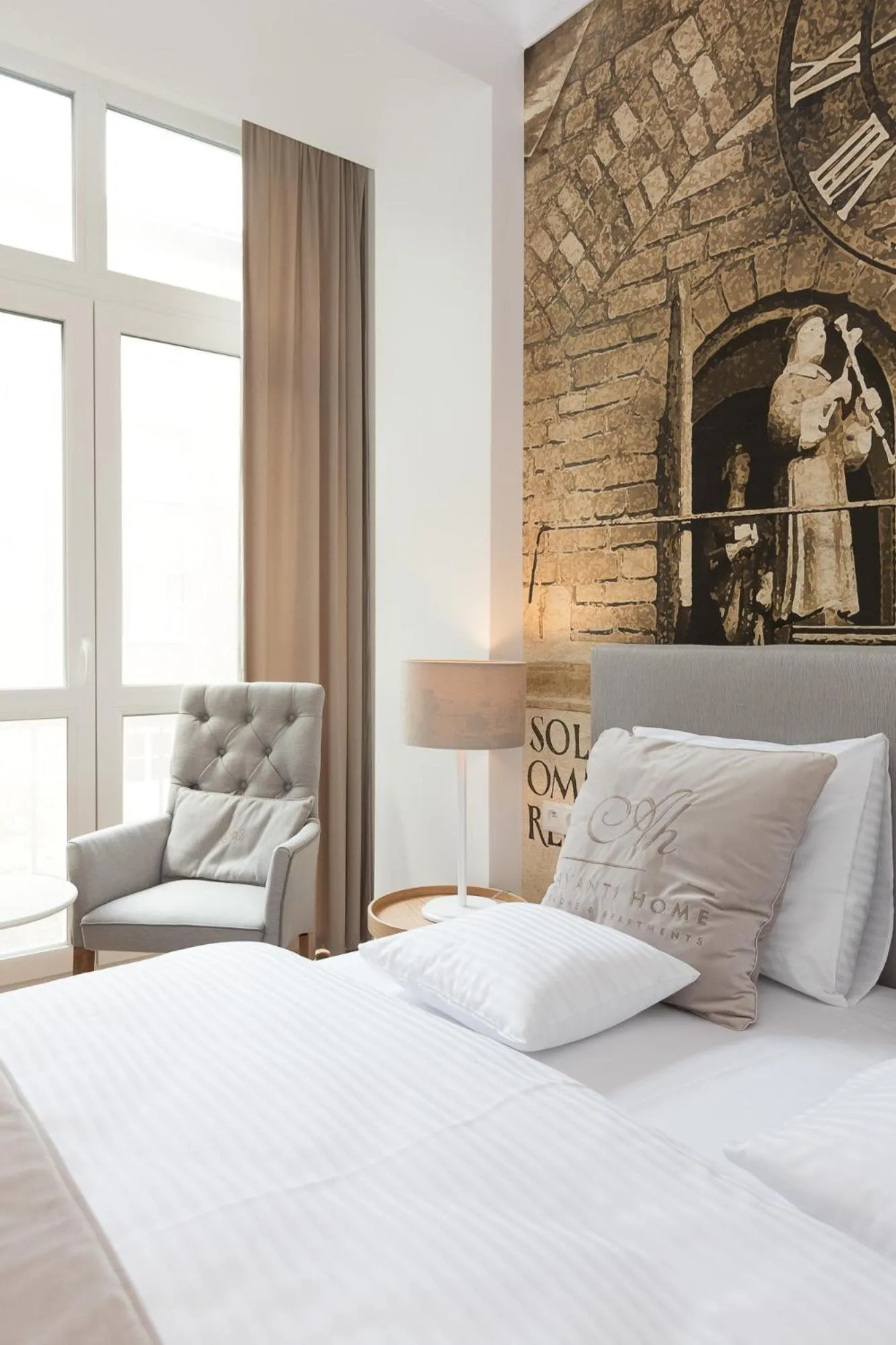 Photo of the whole room, Bed in AVANTI Home