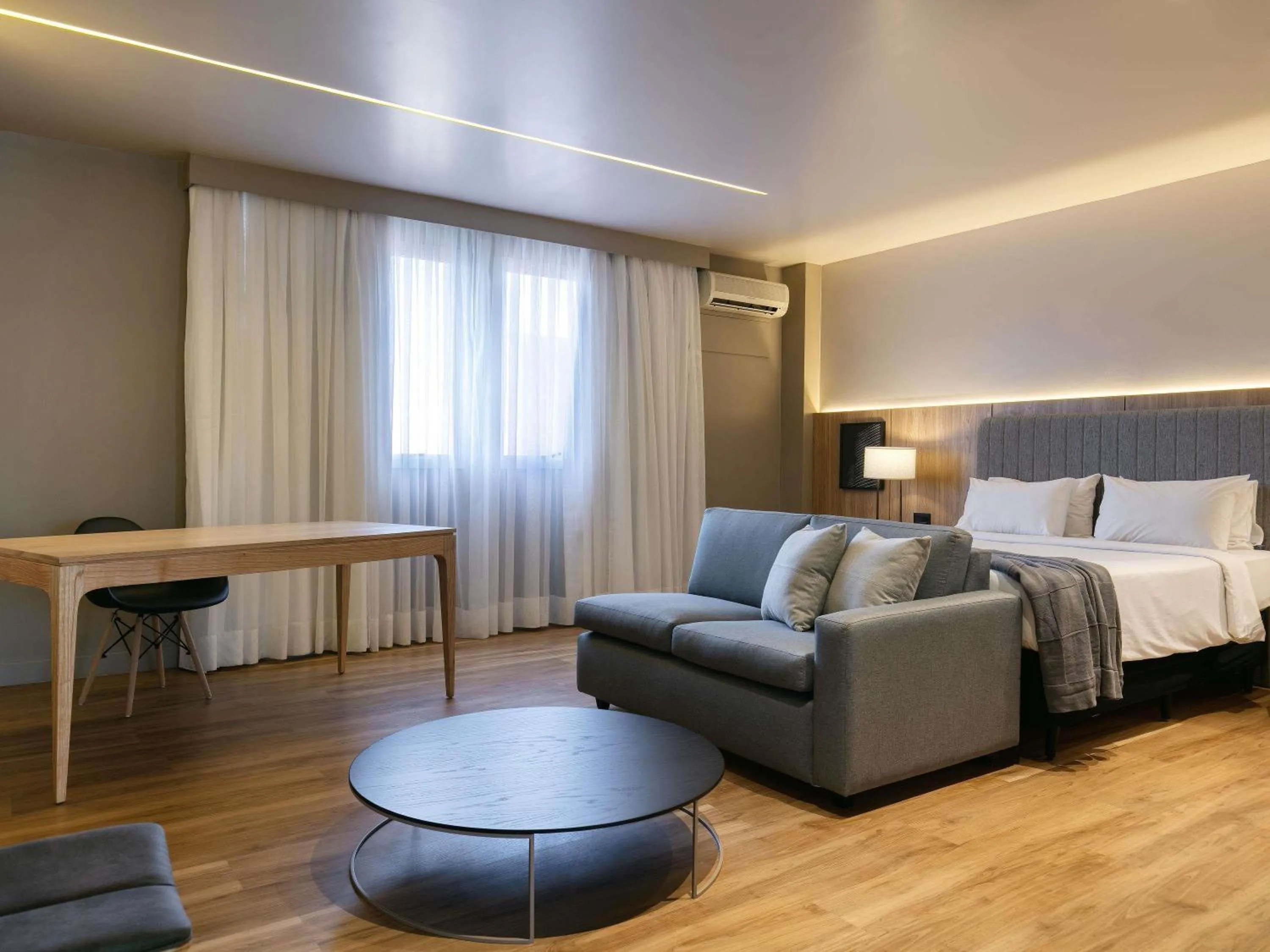 Bedroom, Bed in Mercure Belo Horizonte Vila da Serra