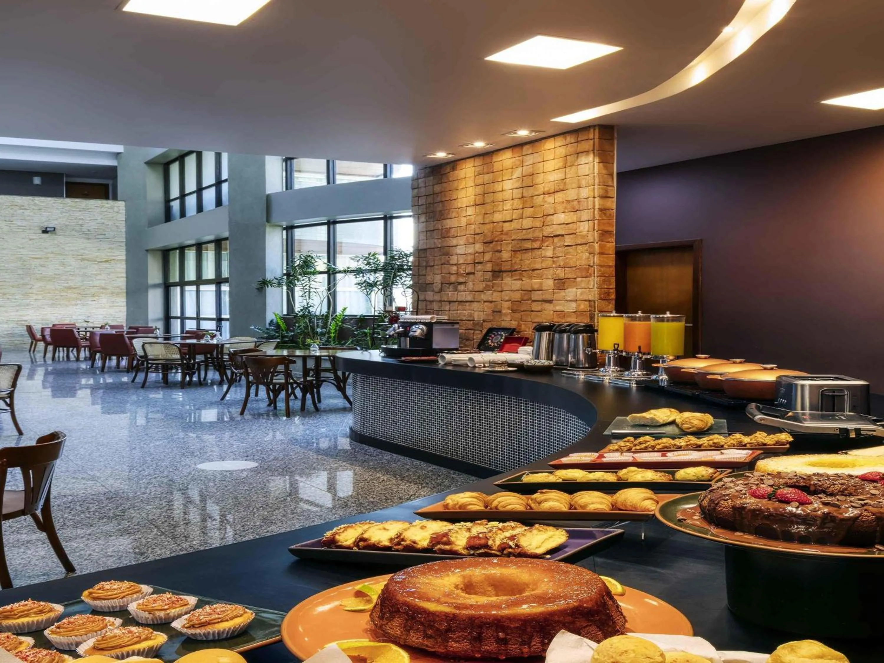Breakfast in Mercure Belo Horizonte Vila da Serra