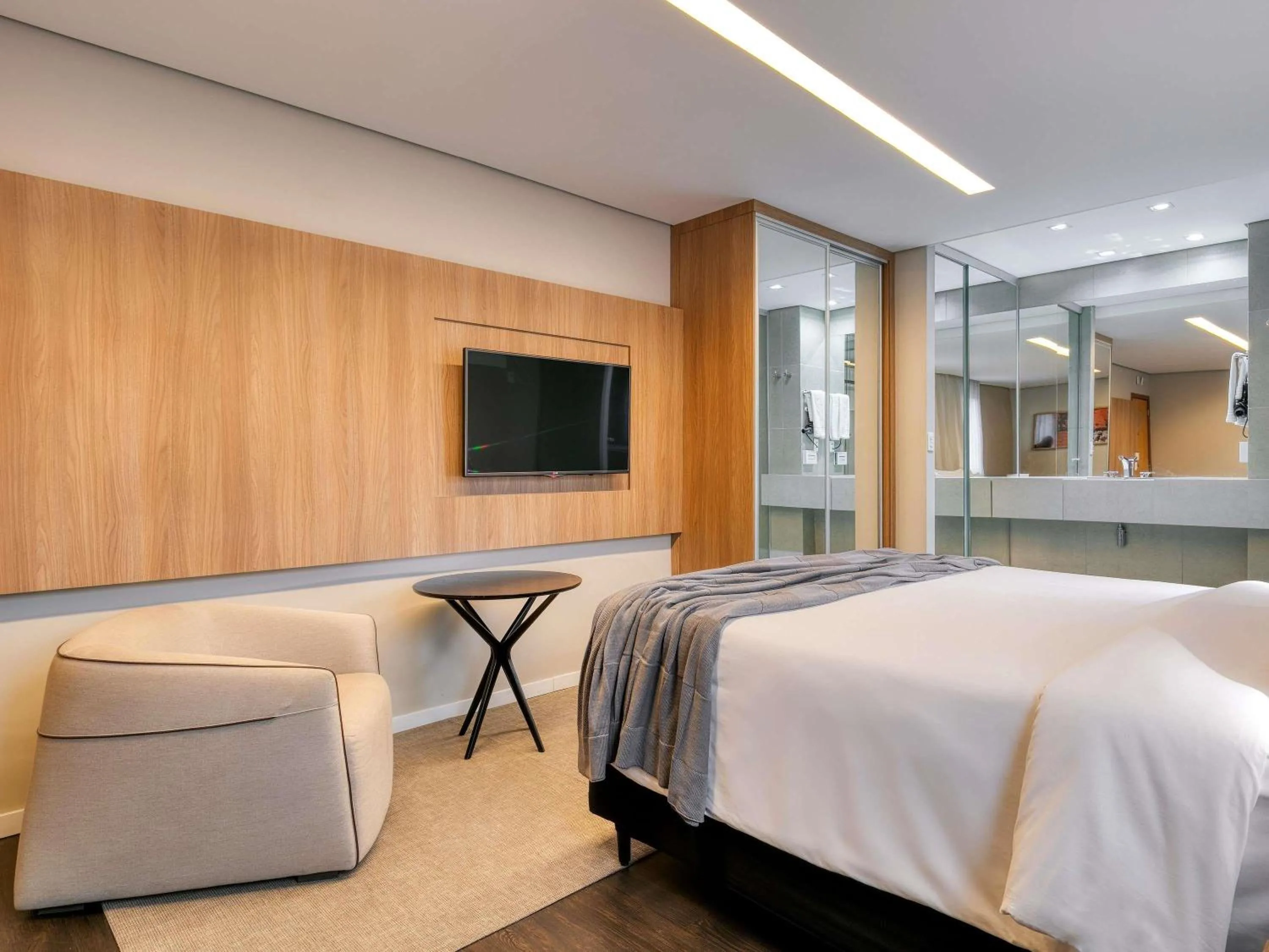 Bedroom, Bed in Mercure Belo Horizonte Vila da Serra