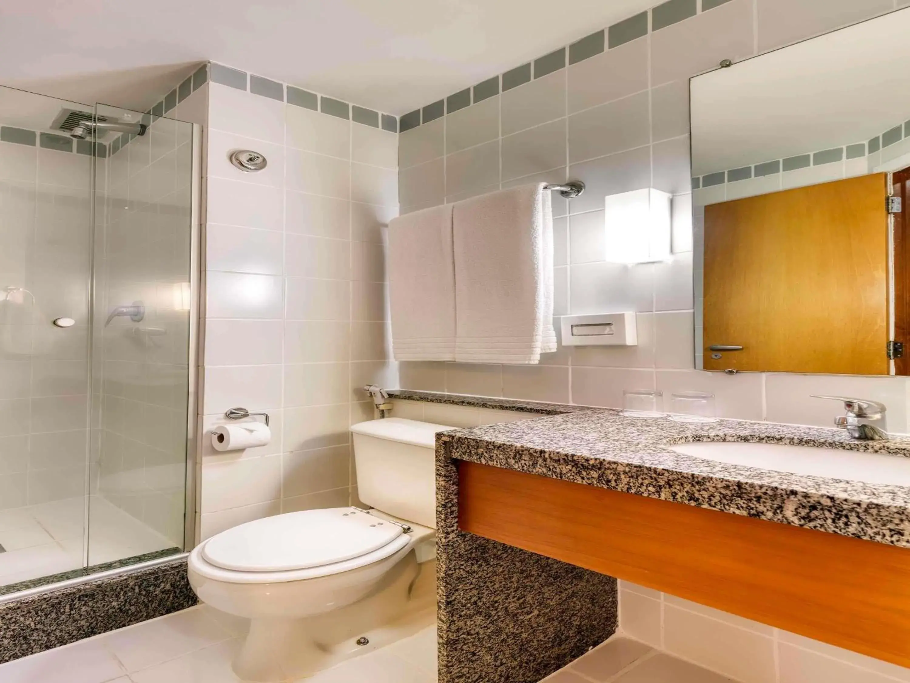 Standard Double Room - single occupancy in Mercure Belo Horizonte Vila da Serra Standard Double Room - single occupancy in Mercure Belo Horizonte Vila da Serra