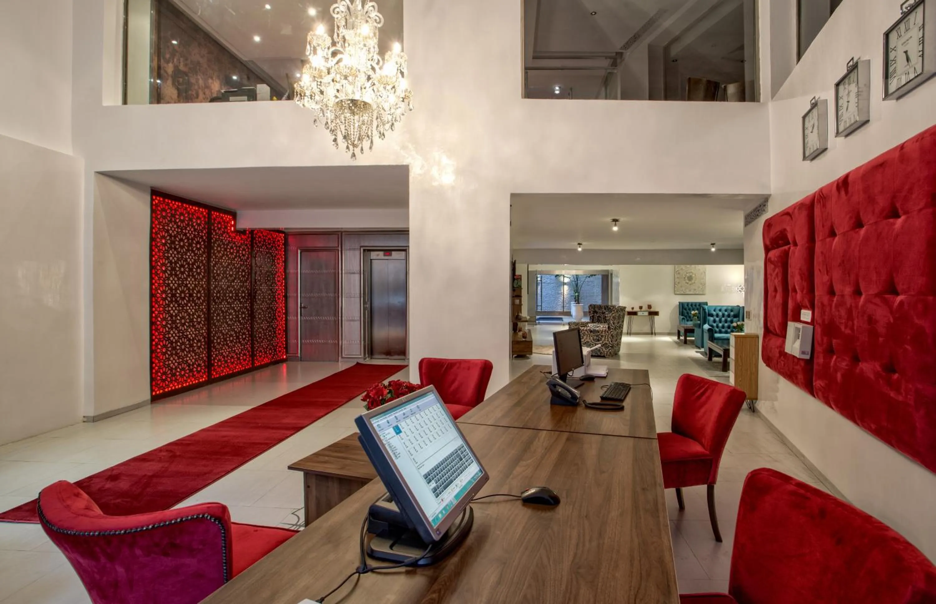 Lobby or reception in Yaad City Hotel