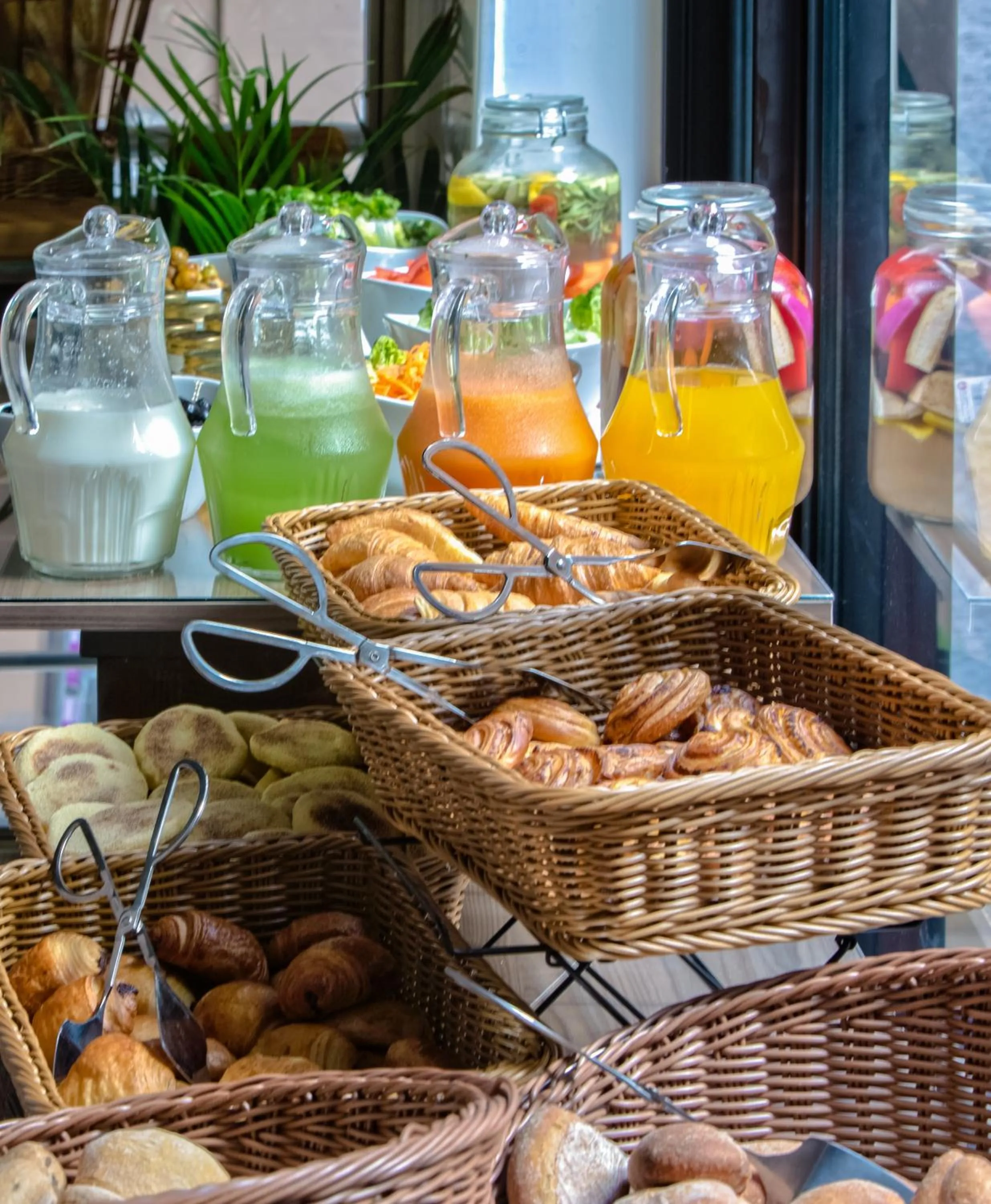 Buffet breakfast in Yaad City Hotel
