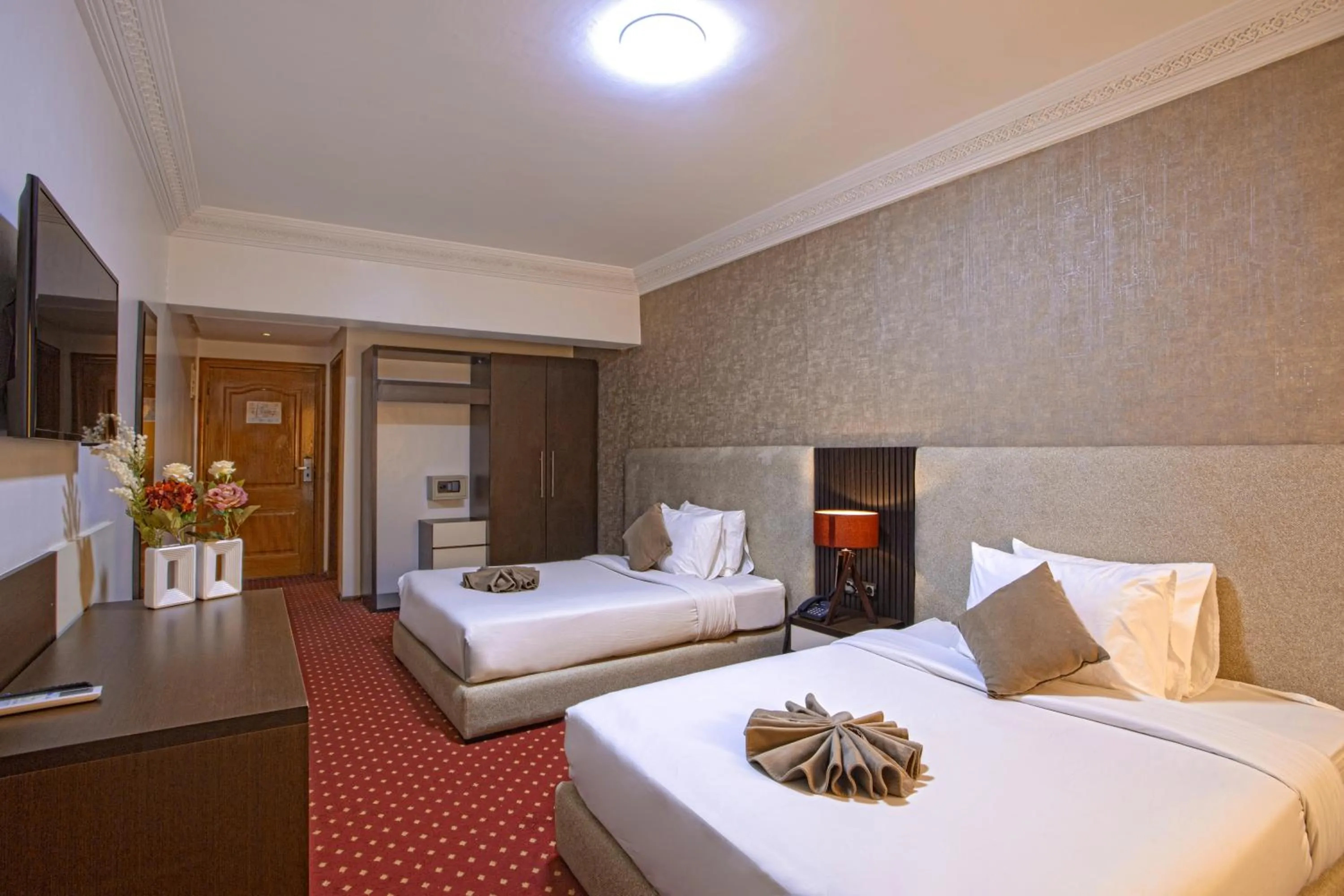 Bed in Yaad City Hotel