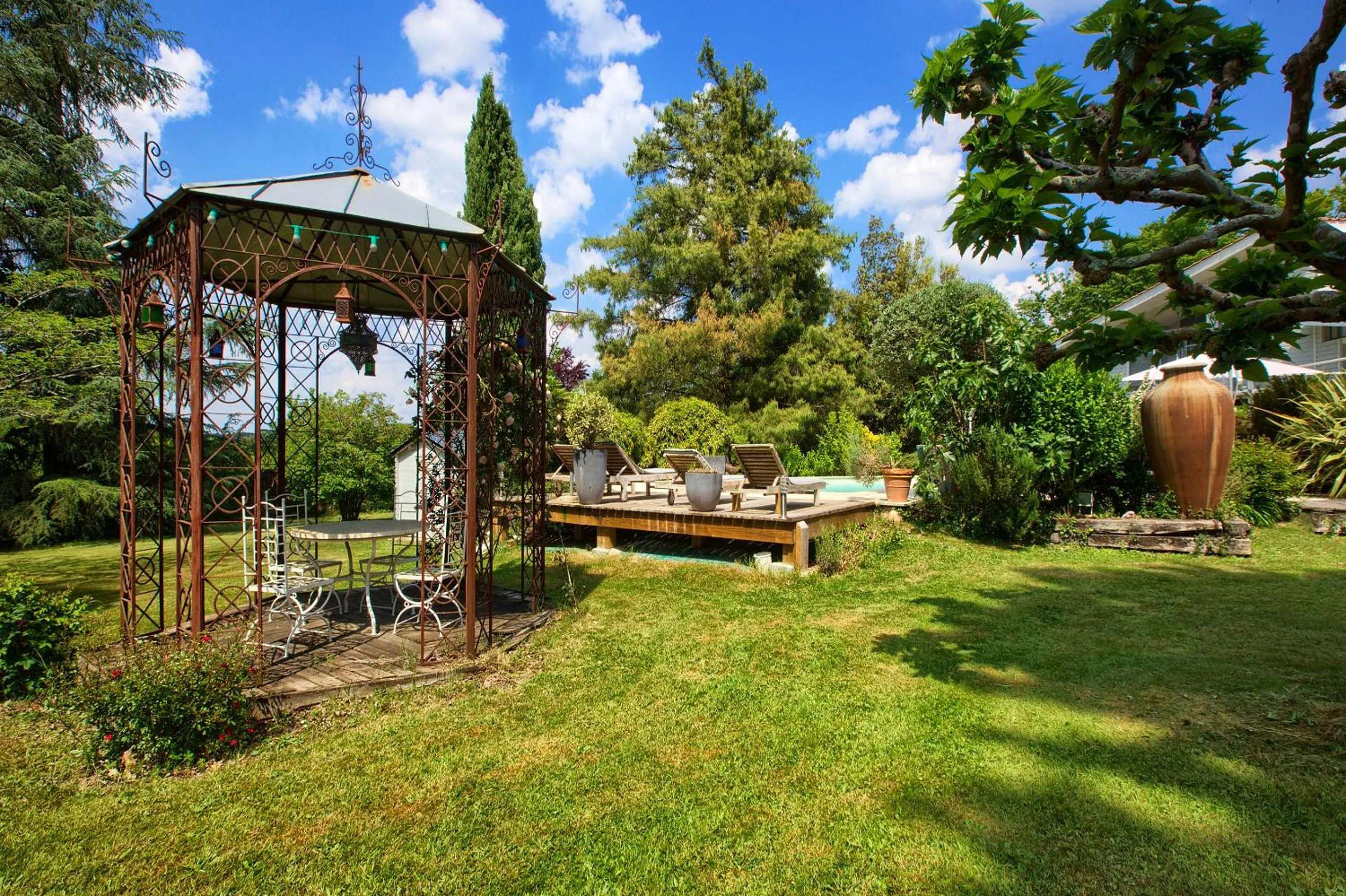 Garden in B&B La Closerie 33