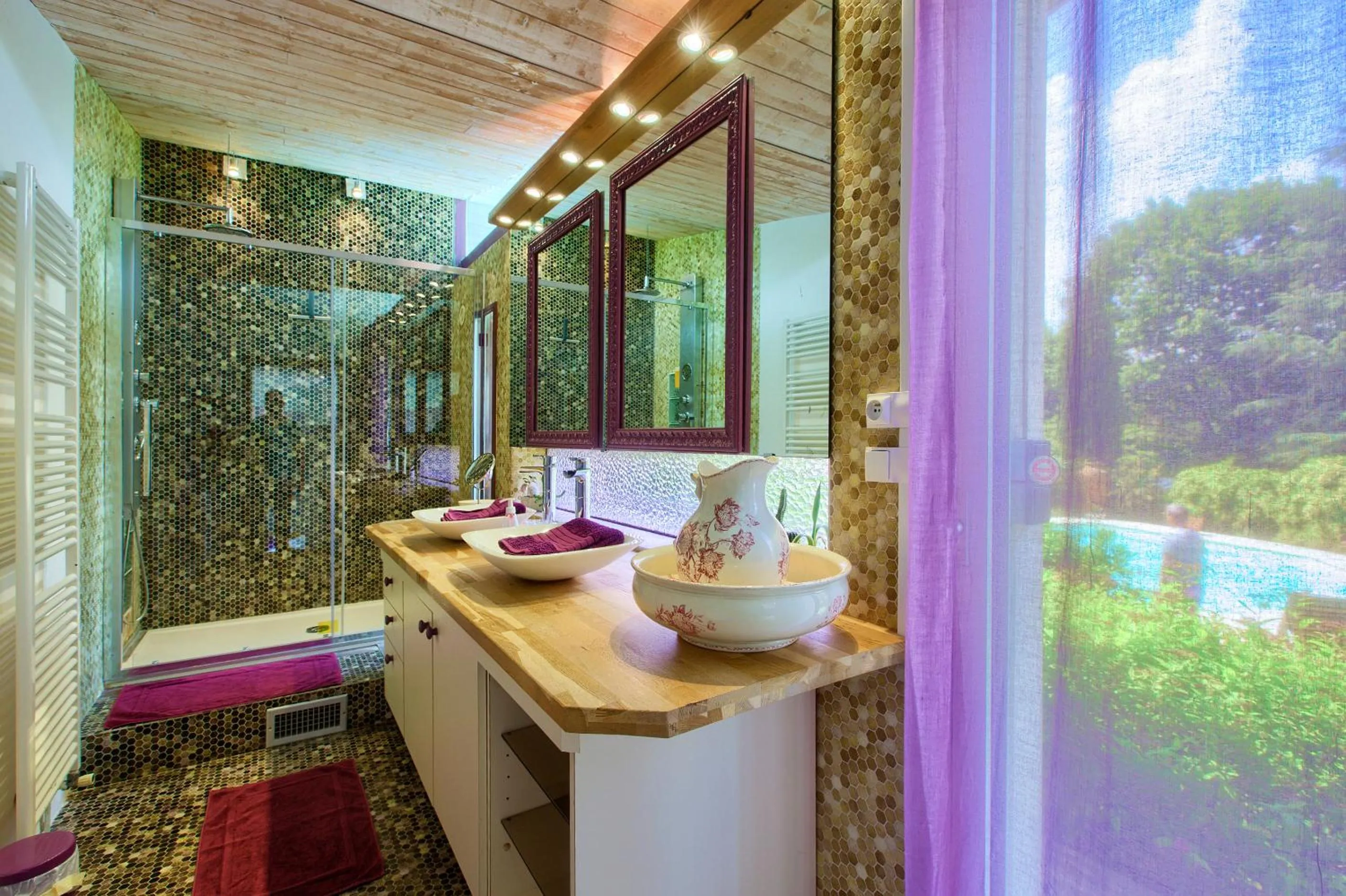 Bathroom in B&B La Closerie 33