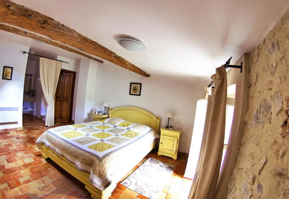 Day in L'Abri du Poète