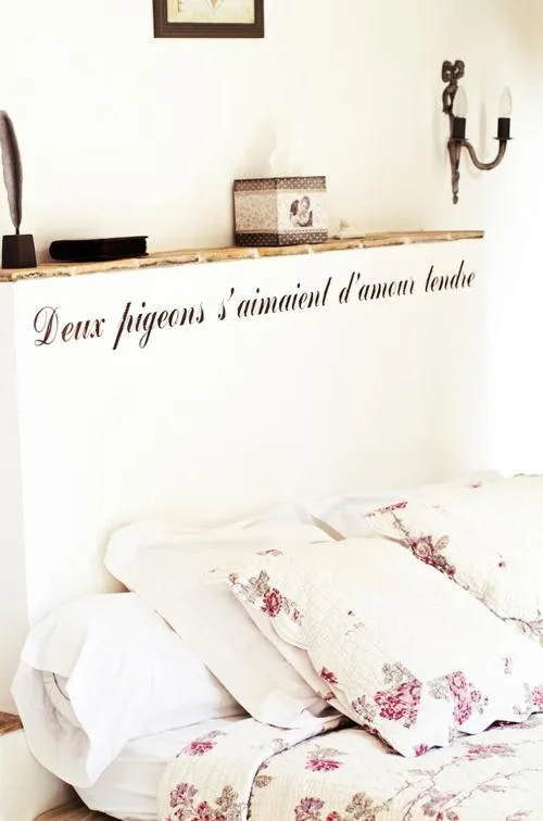 Decorative detail in L'Abri du Poète