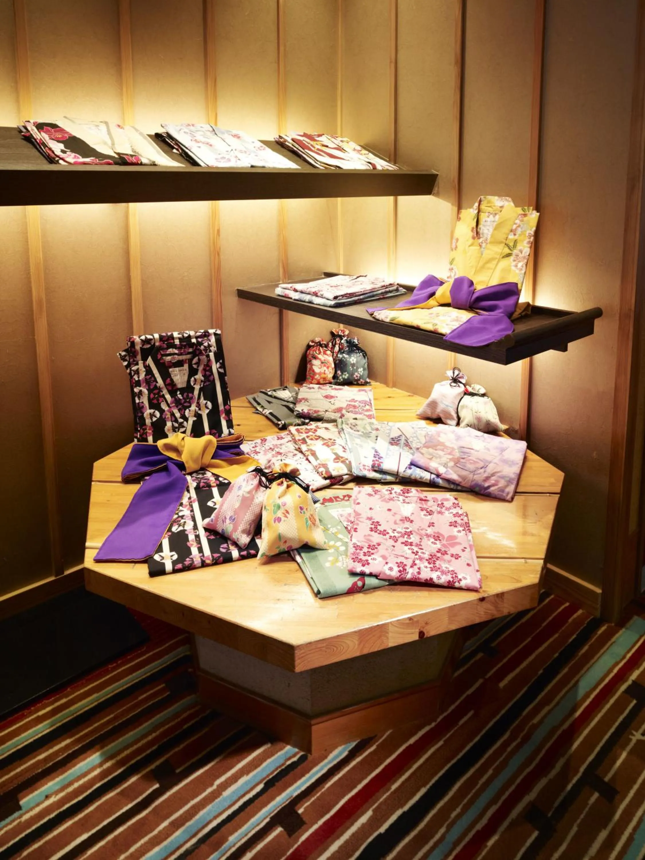 Area and facilities in Fudoguchikan