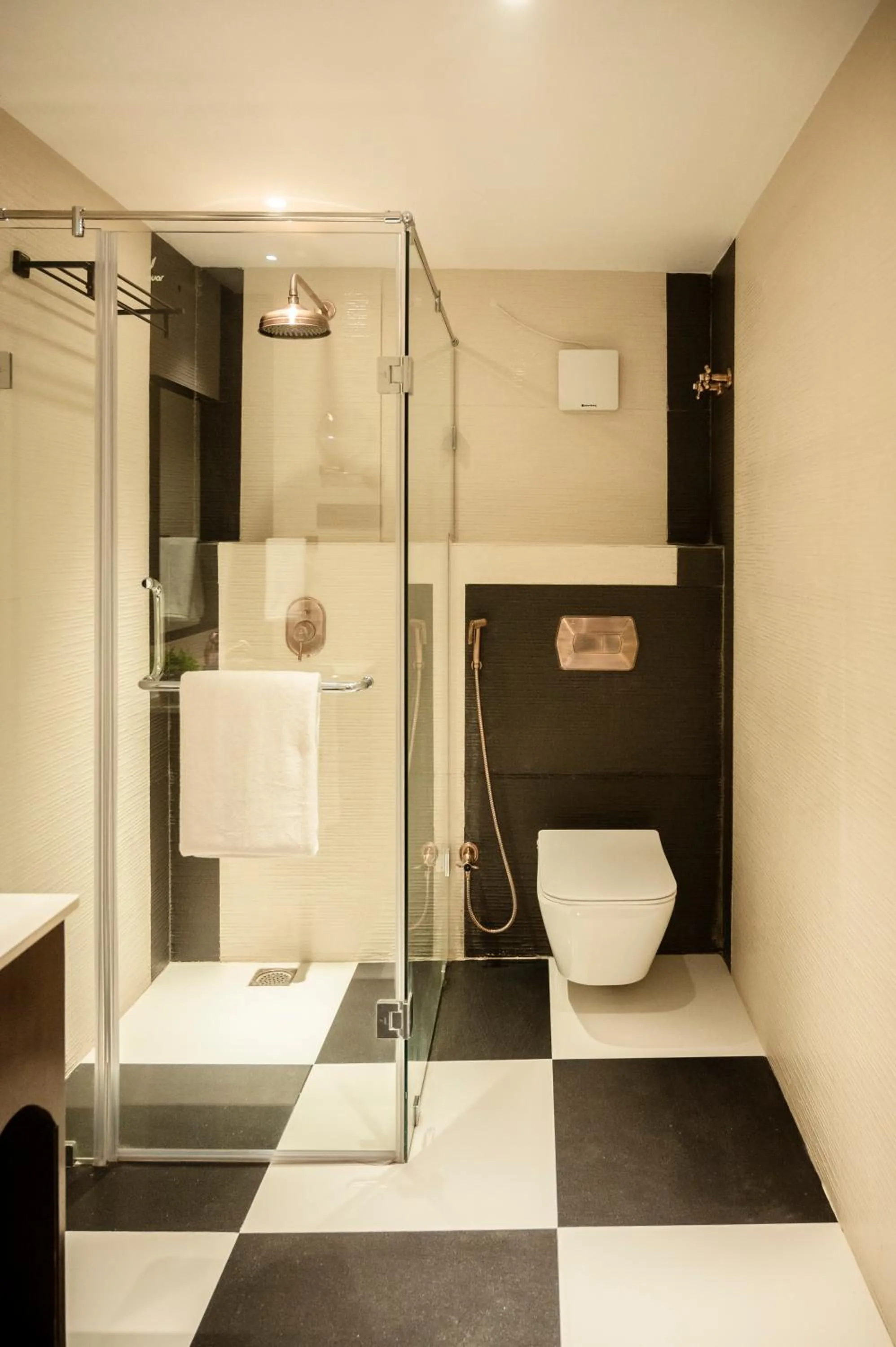 Bathroom in HOTEL LAKE VIEW