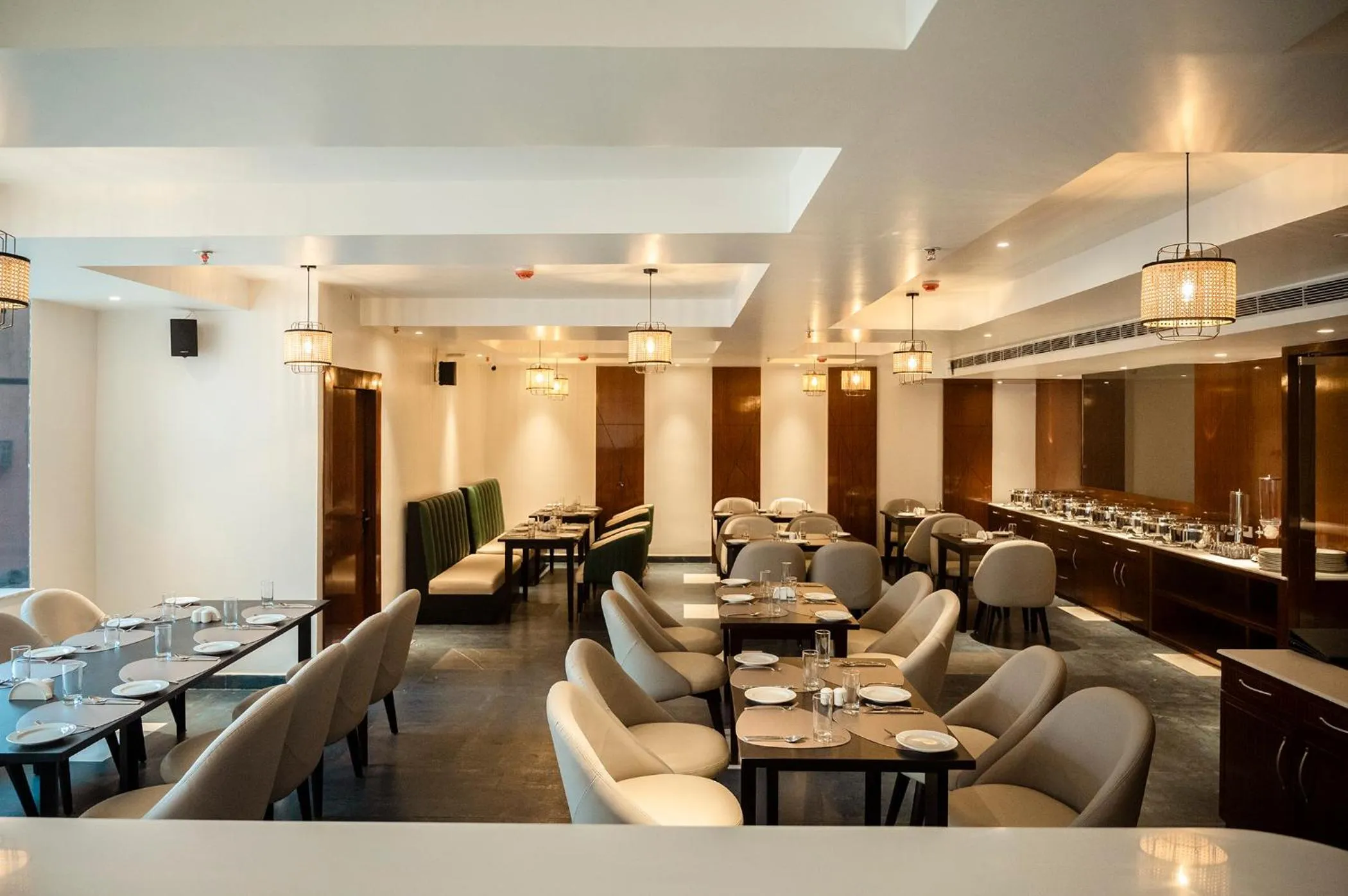 Breakfast in HOTEL LAKE VIEW