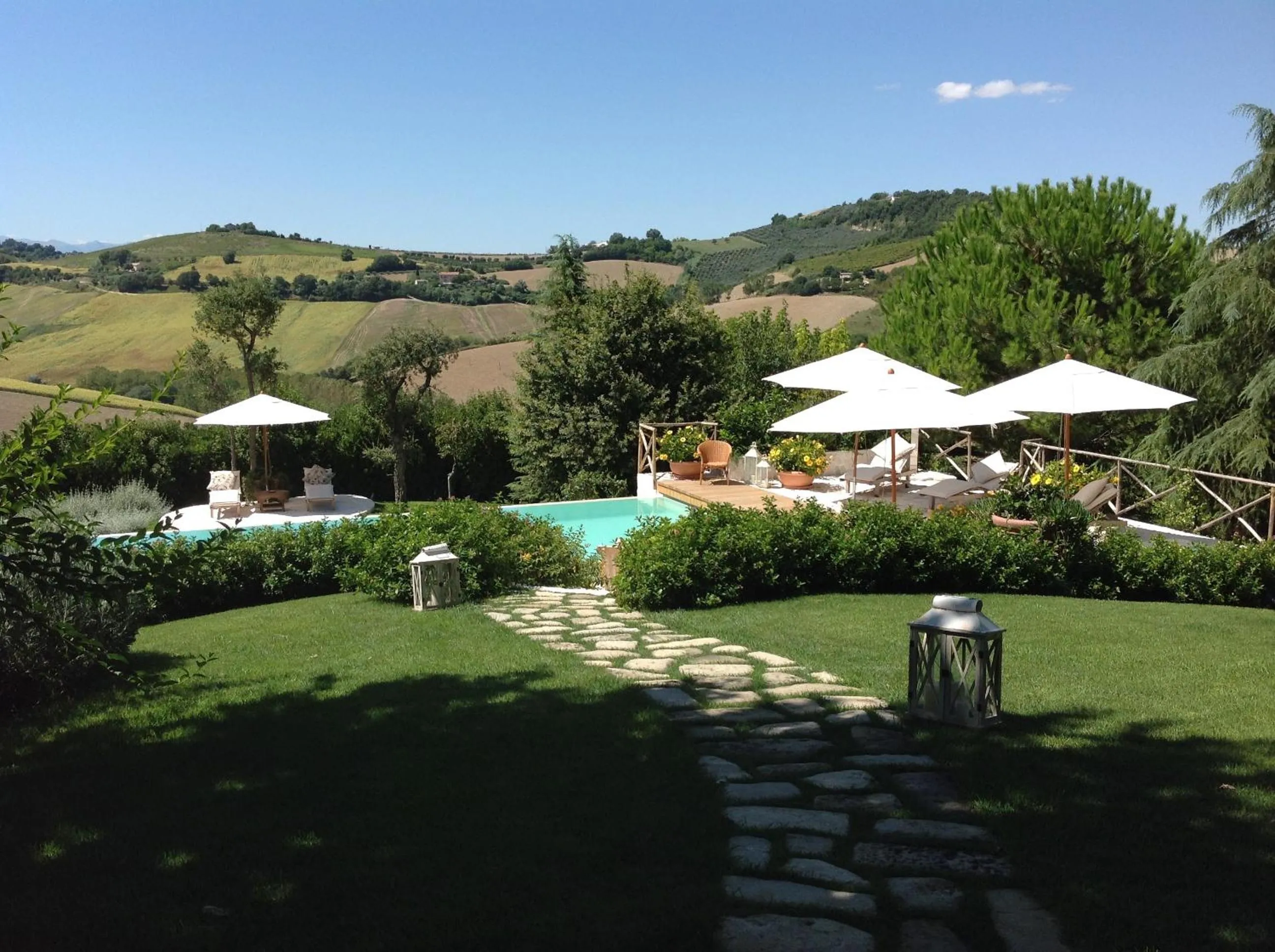 Facade/entrance in Monterosato Country House