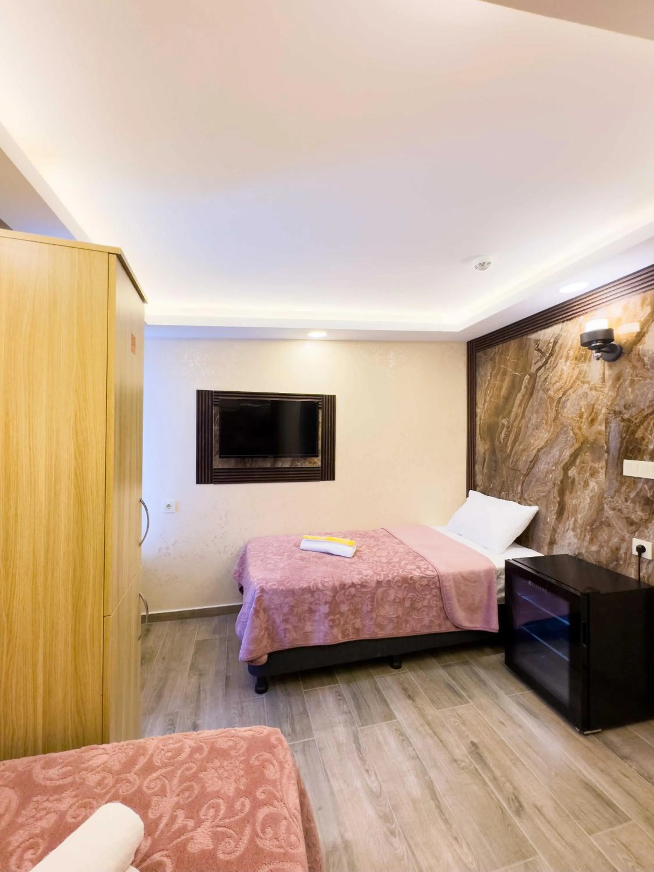 Bed in Öz Dünya Hotel