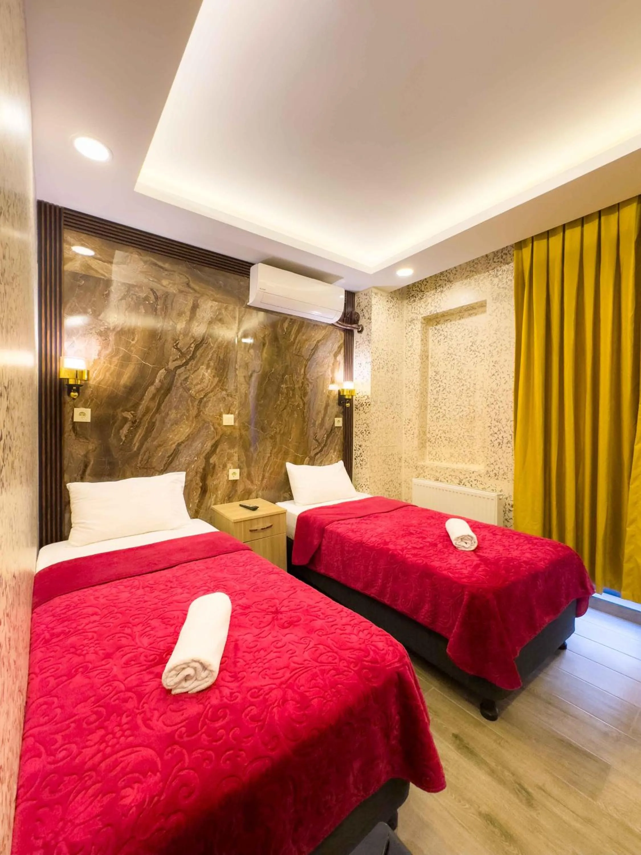 Bed in Öz Dünya Hotel