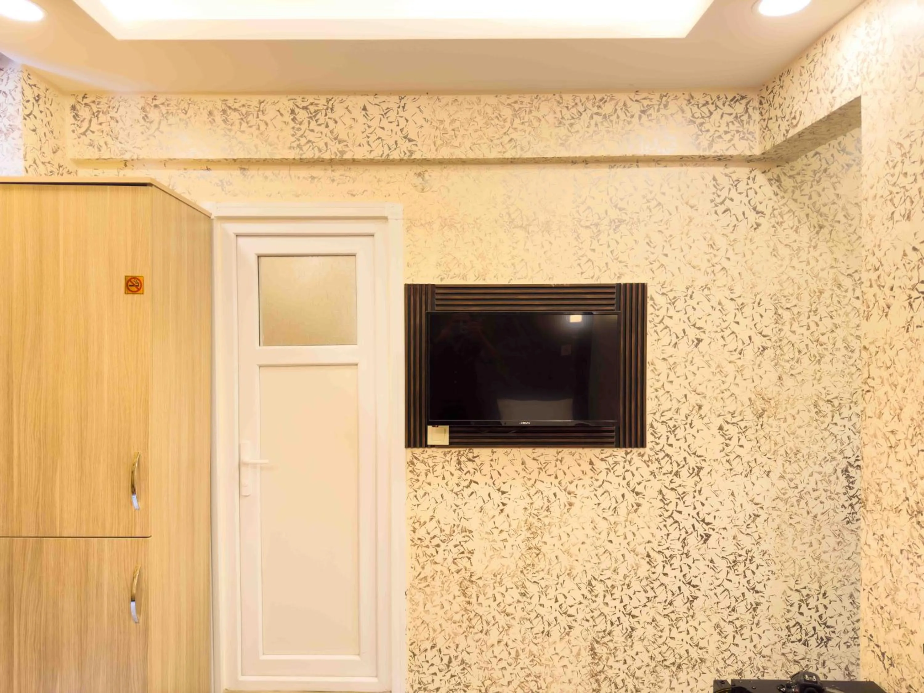 TV and multimedia in Öz Dünya Hotel