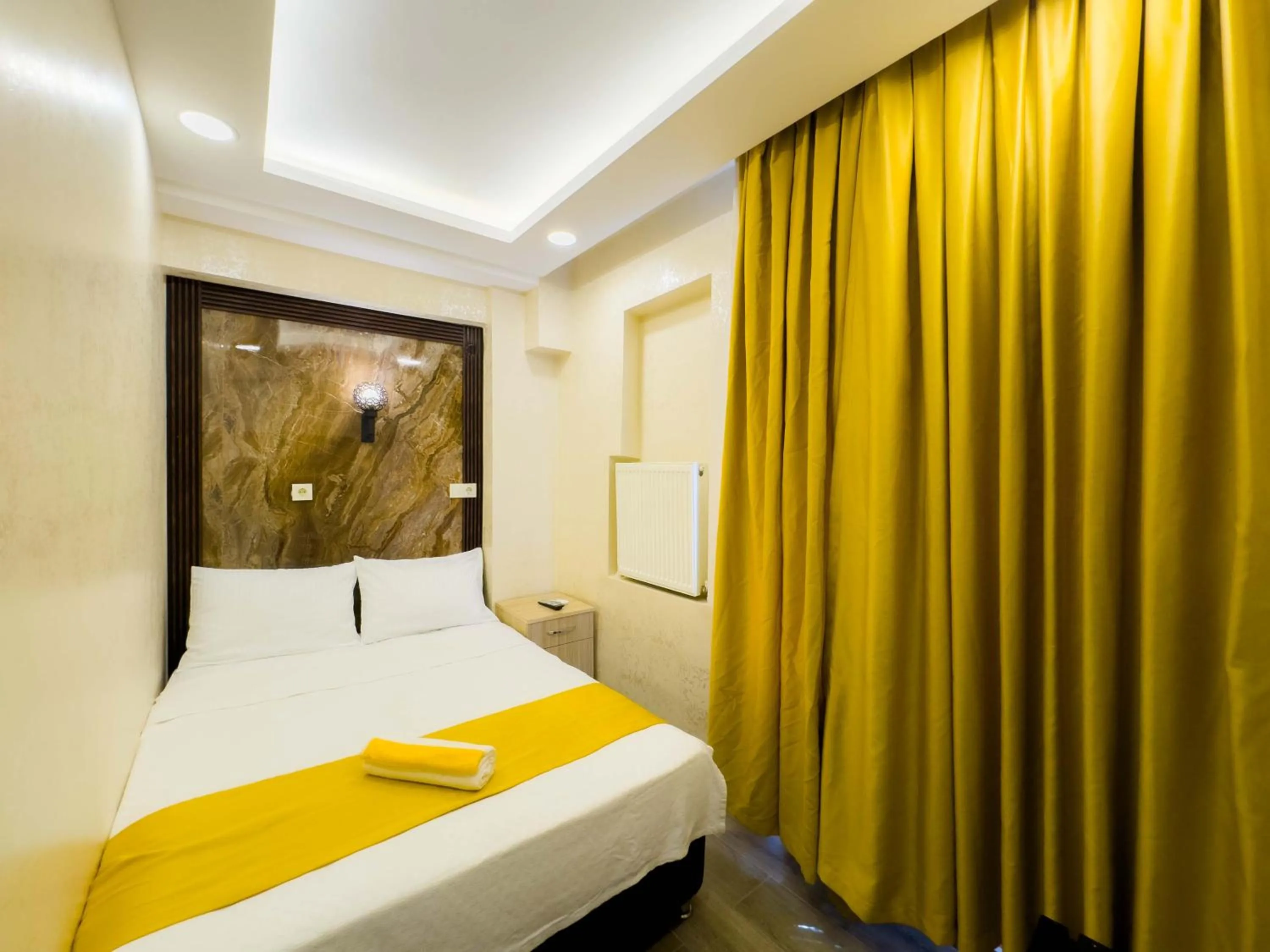 Bed in Öz Dünya Hotel