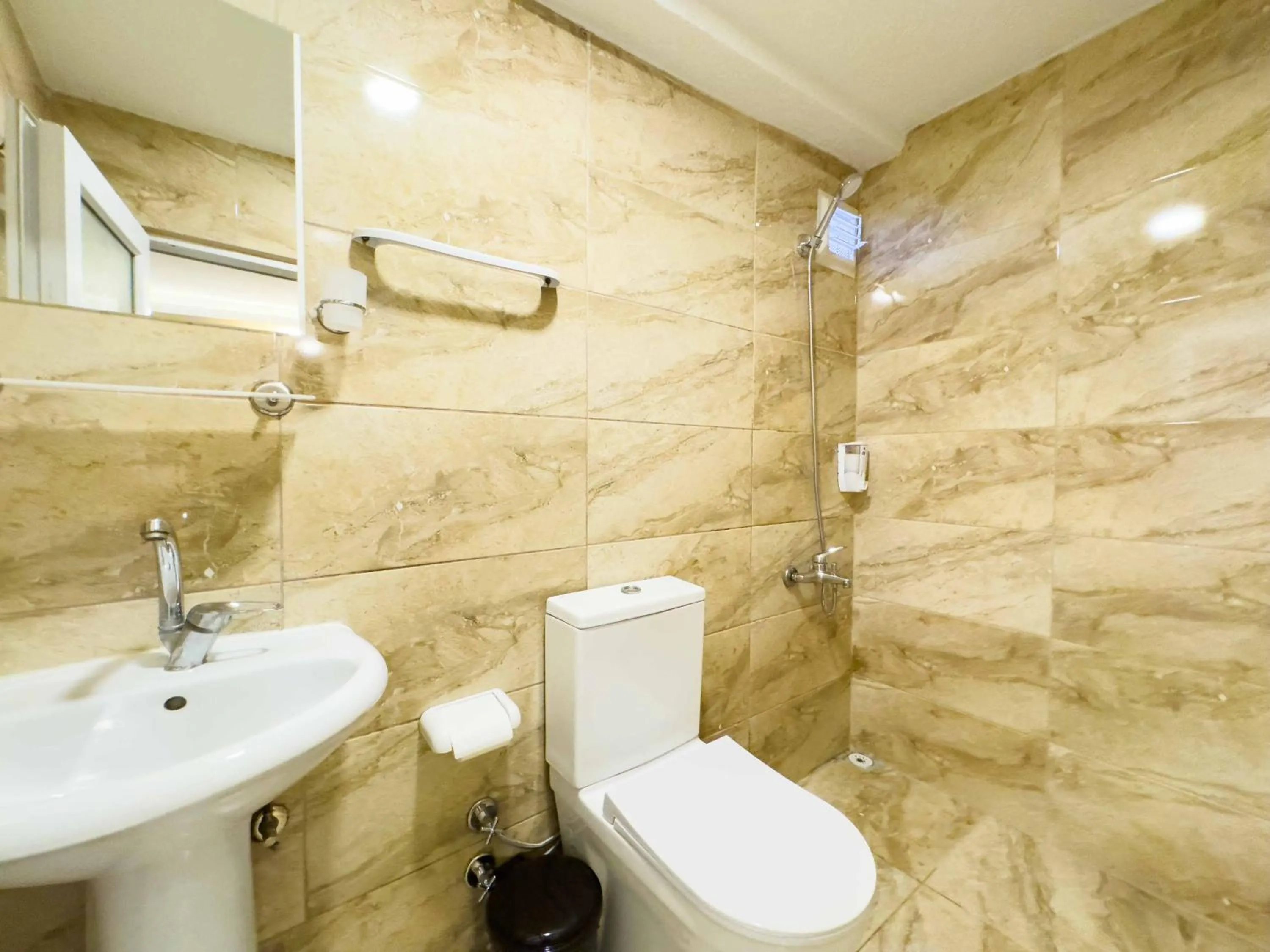 Shower in Öz Dünya Hotel