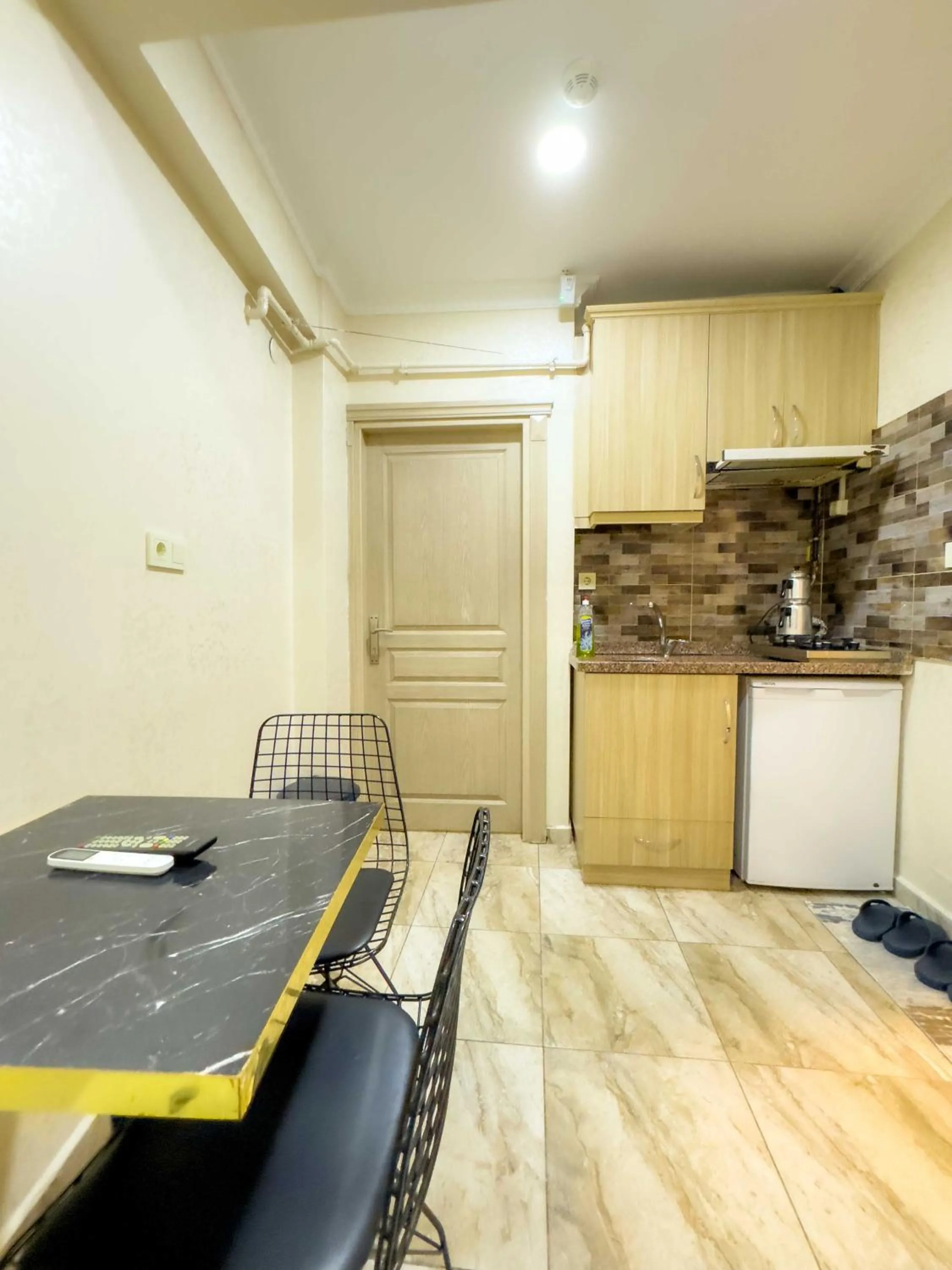 Kitchen or kitchenette in Öz Dünya Hotel