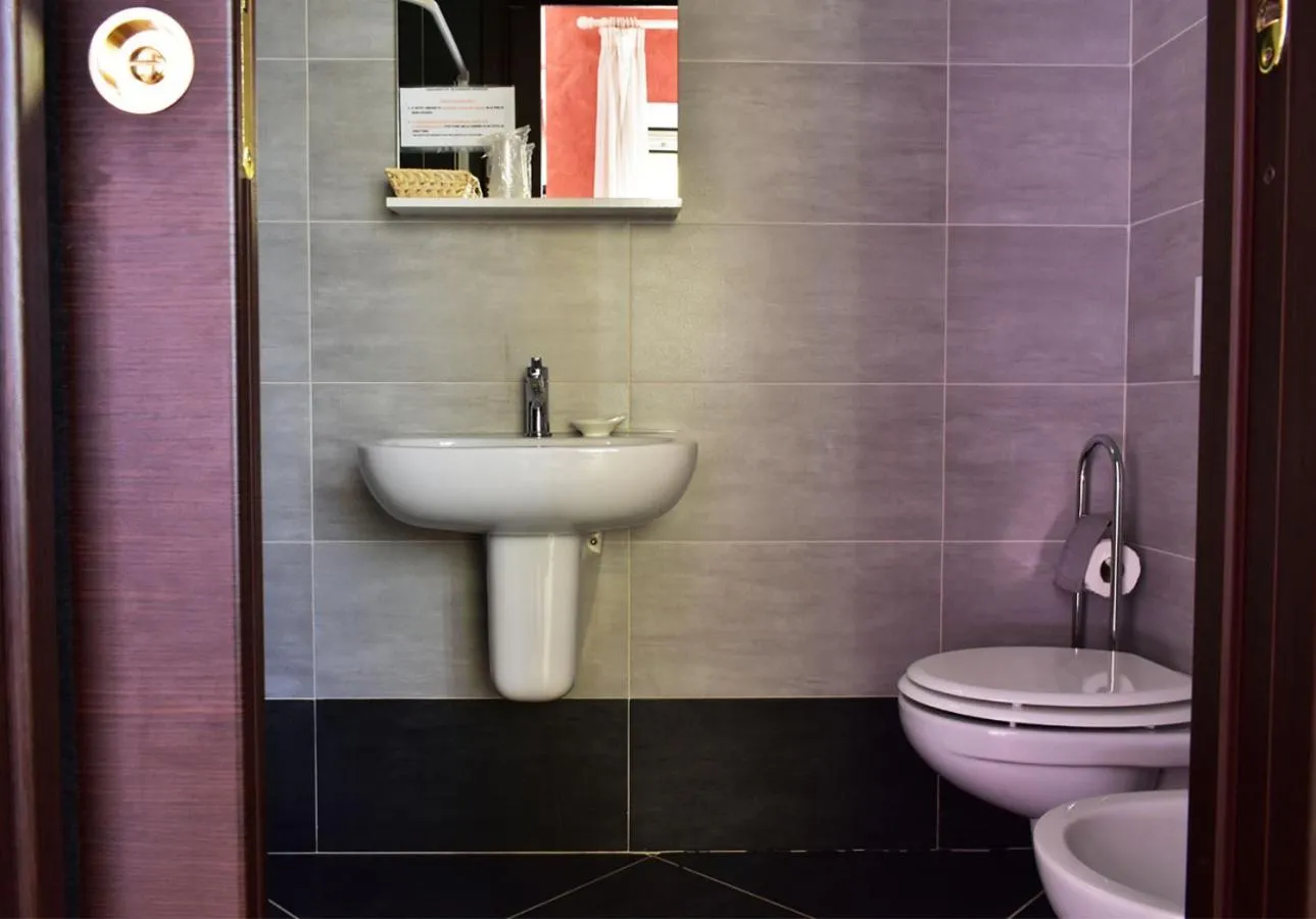 Bathroom in B&B Arcobaleno