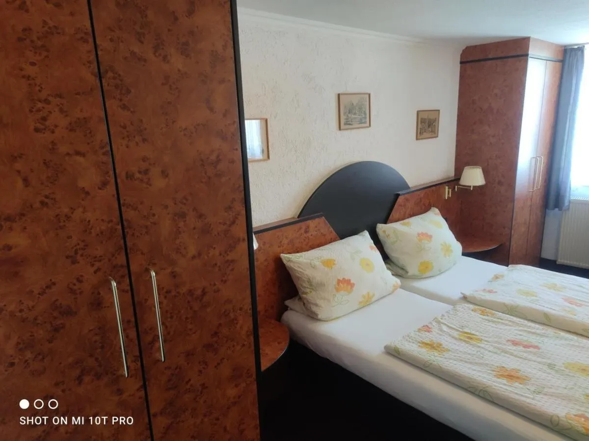 Bedroom, Bed in Hotel Corveyer Hof