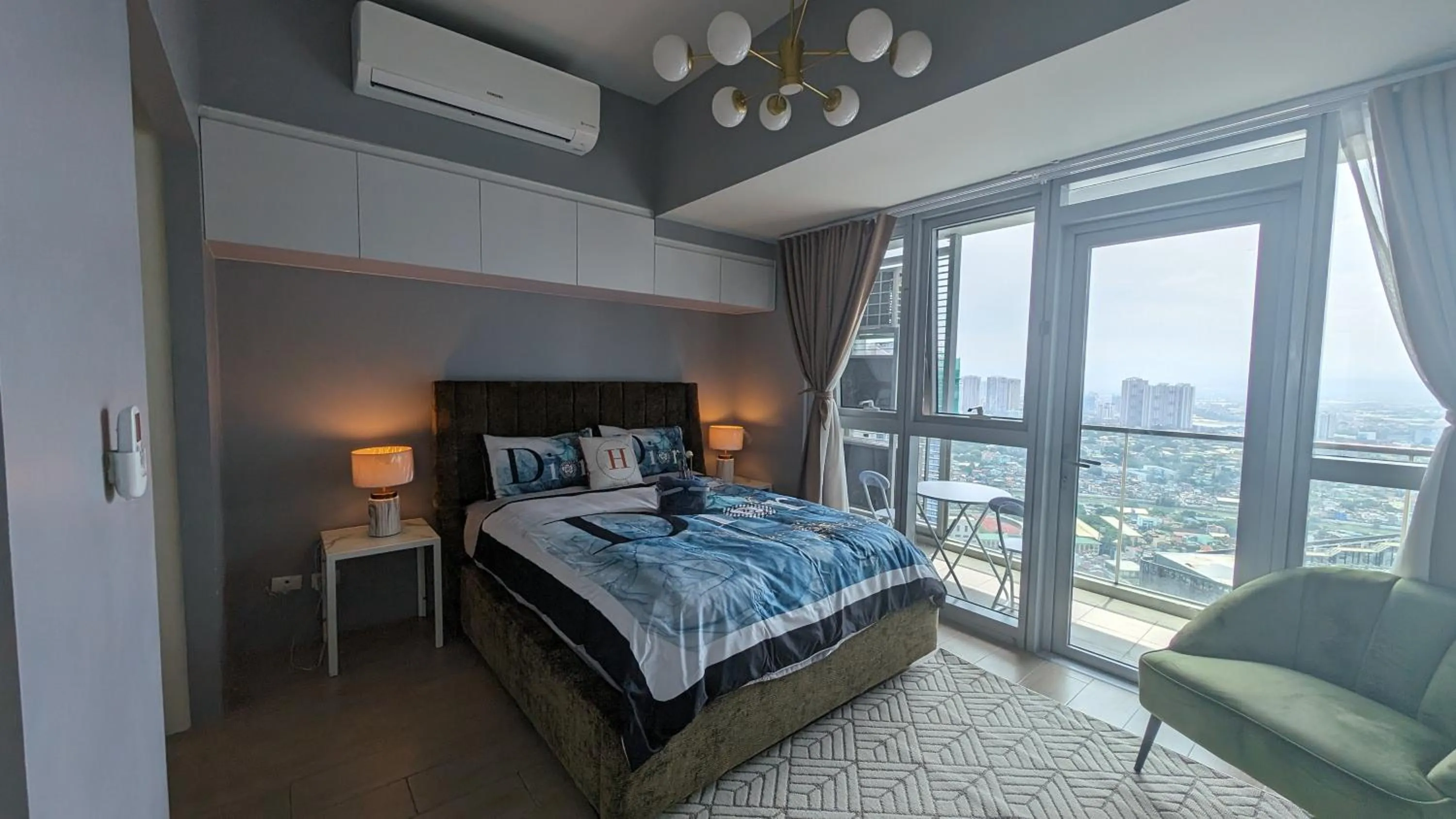 Bed in EG Private House -BGC UPTOWN