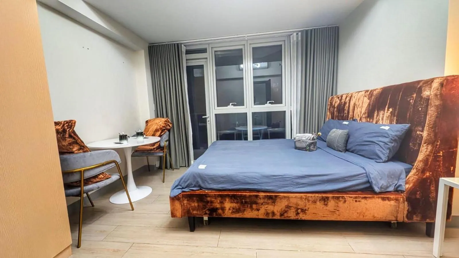Bed in EG Private House -BGC UPTOWN