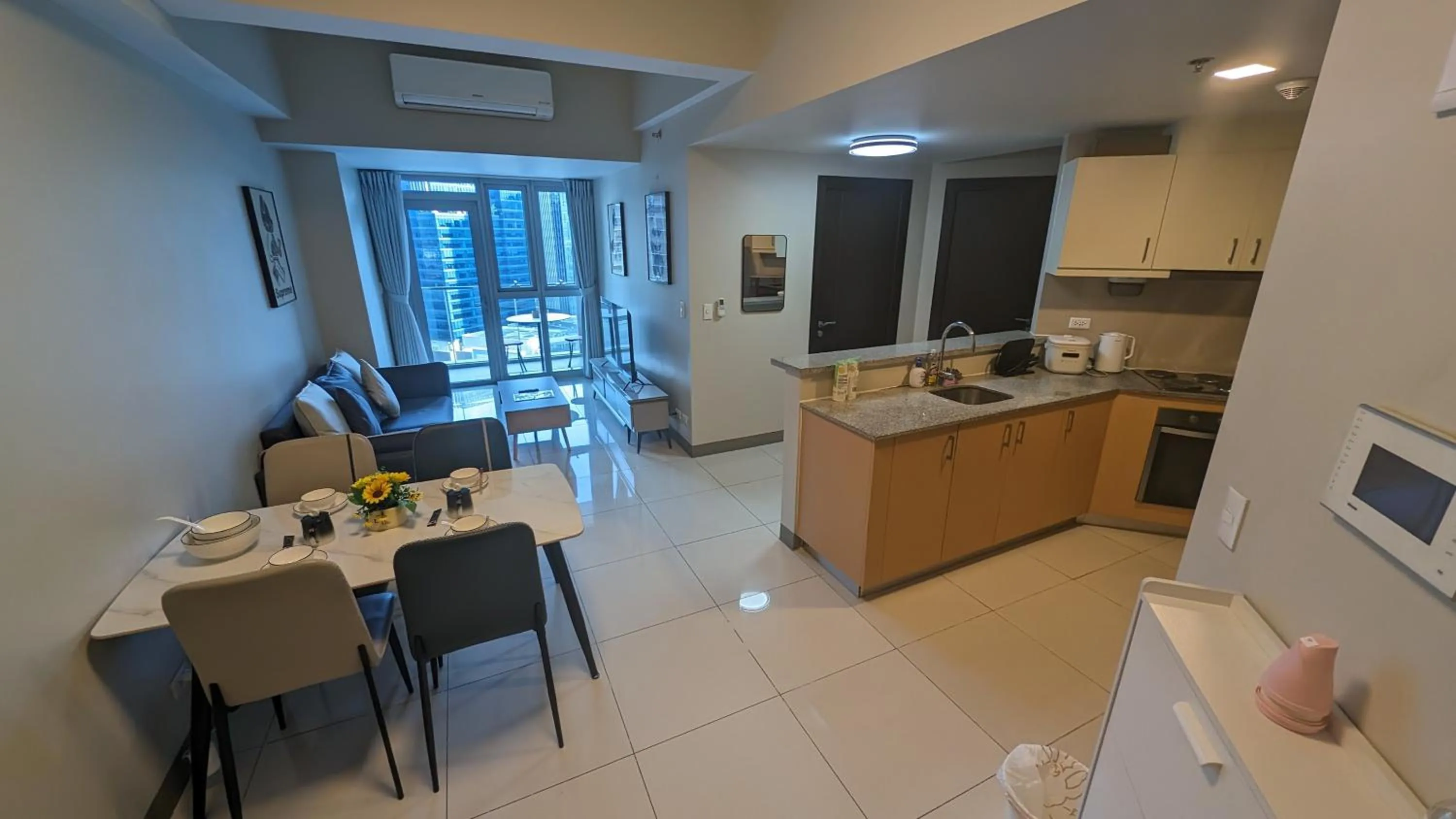 Kitchen or kitchenette in EG Private House -BGC UPTOWN