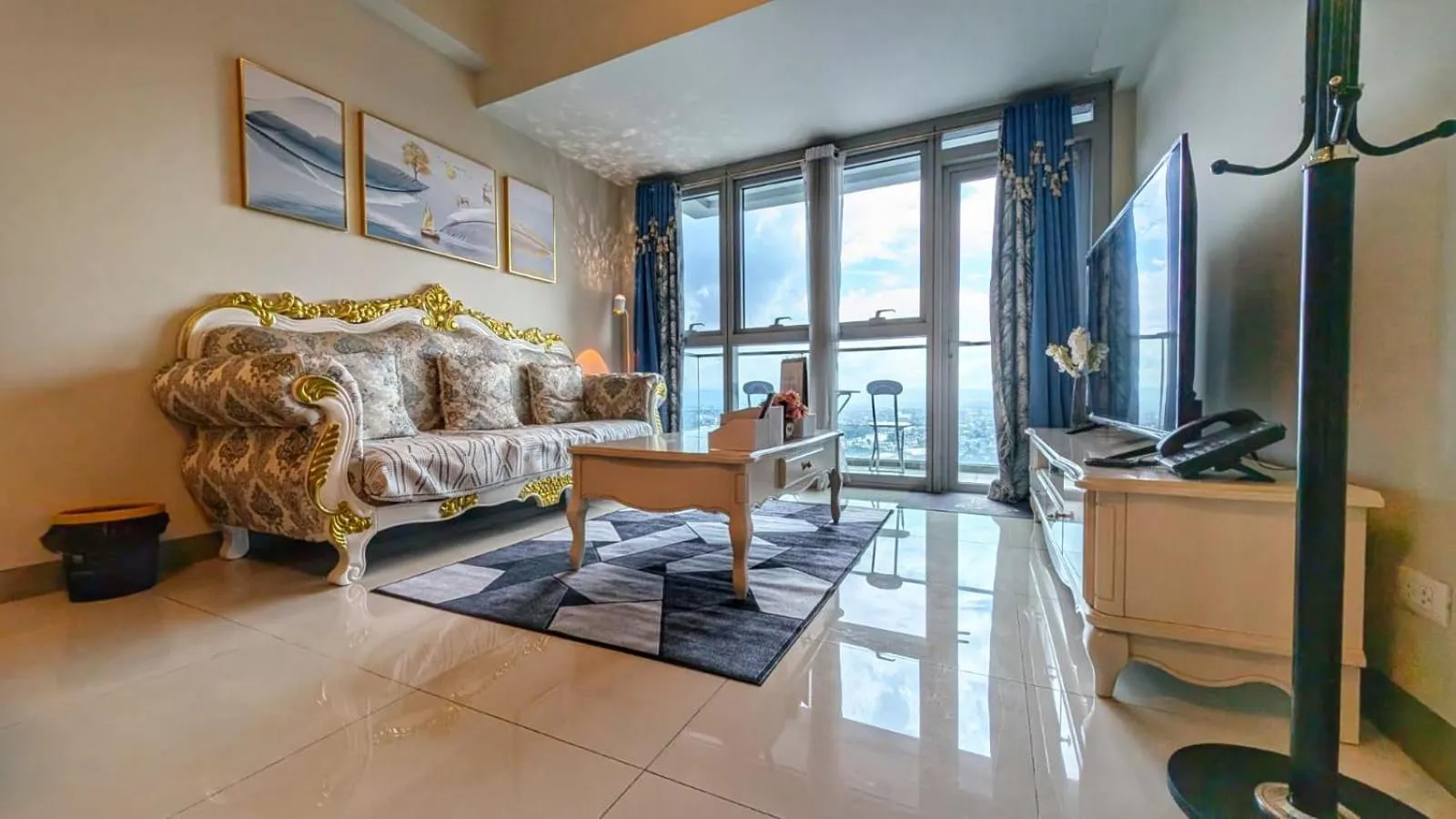 EG Private House -BGC UPTOWN