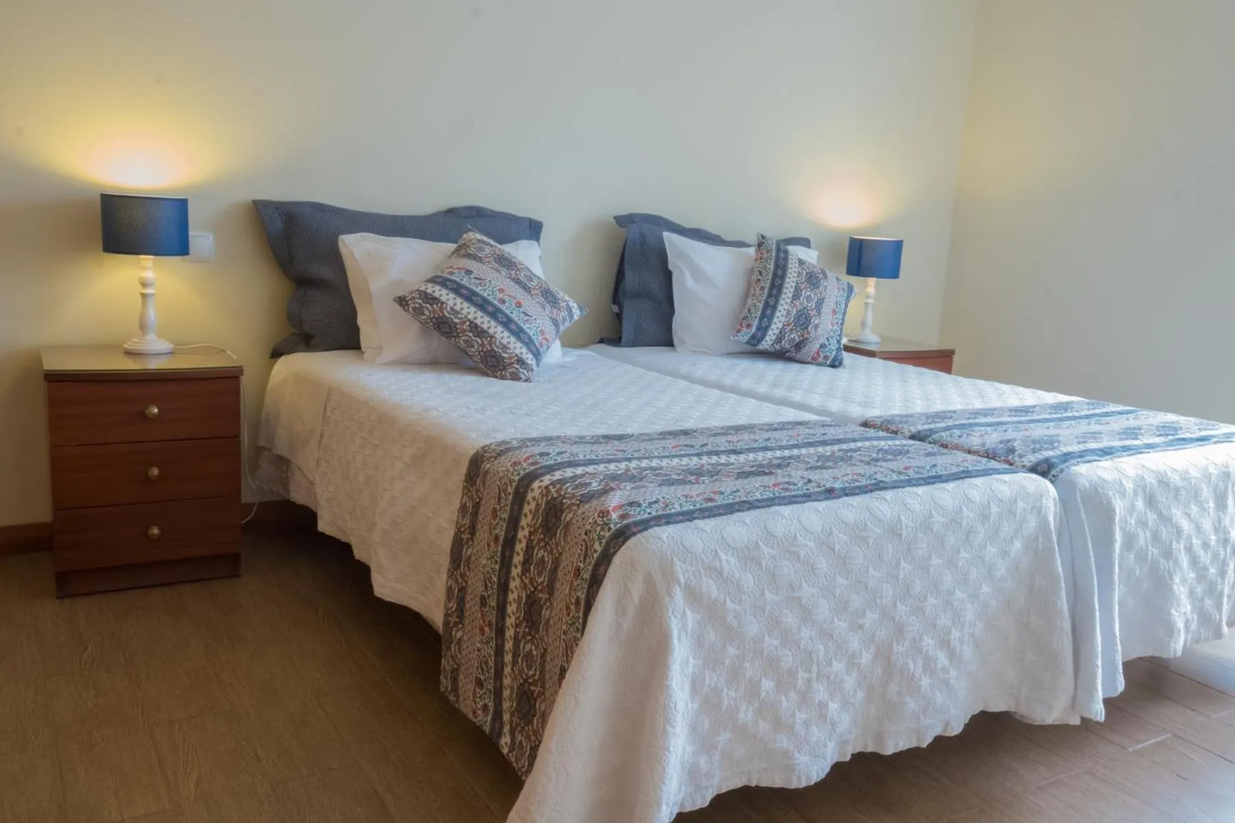 Bed in Apartments Madeira Old Town