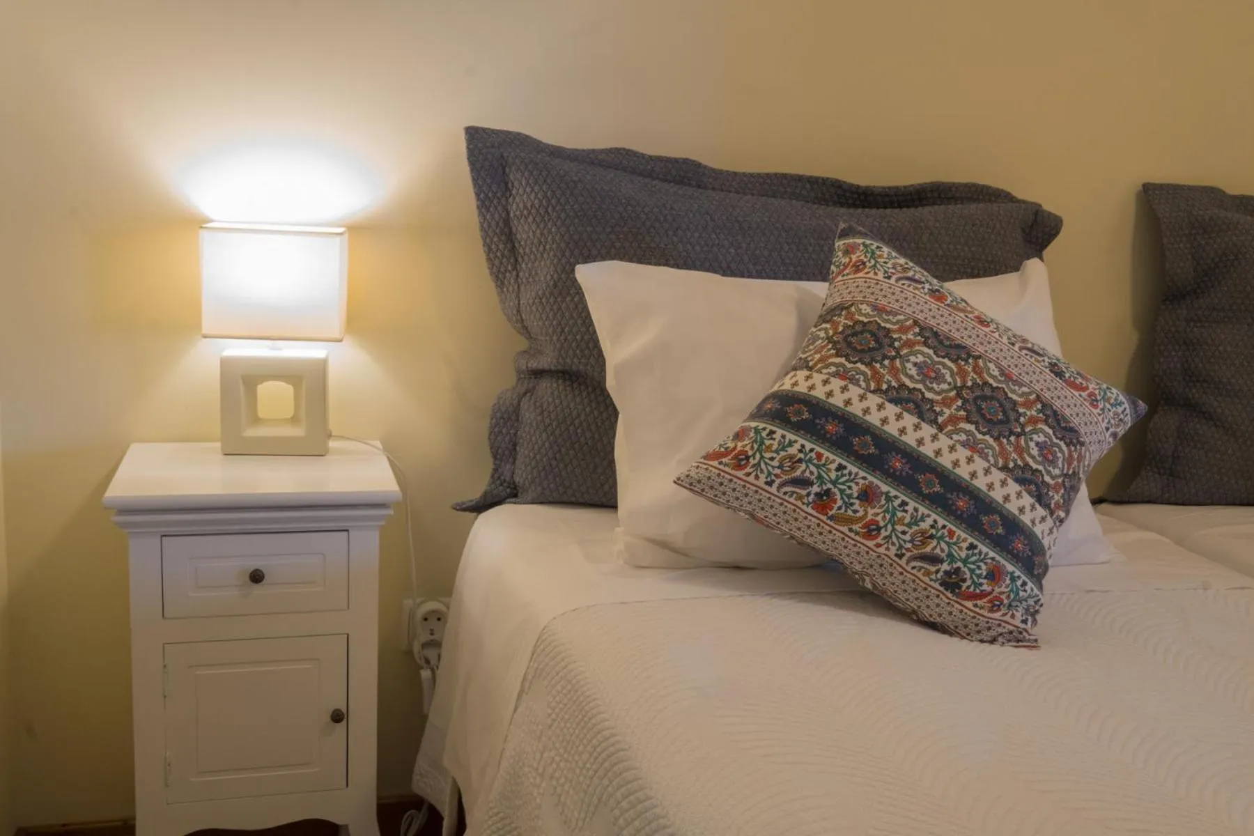 Bed in Apartments Madeira Old Town