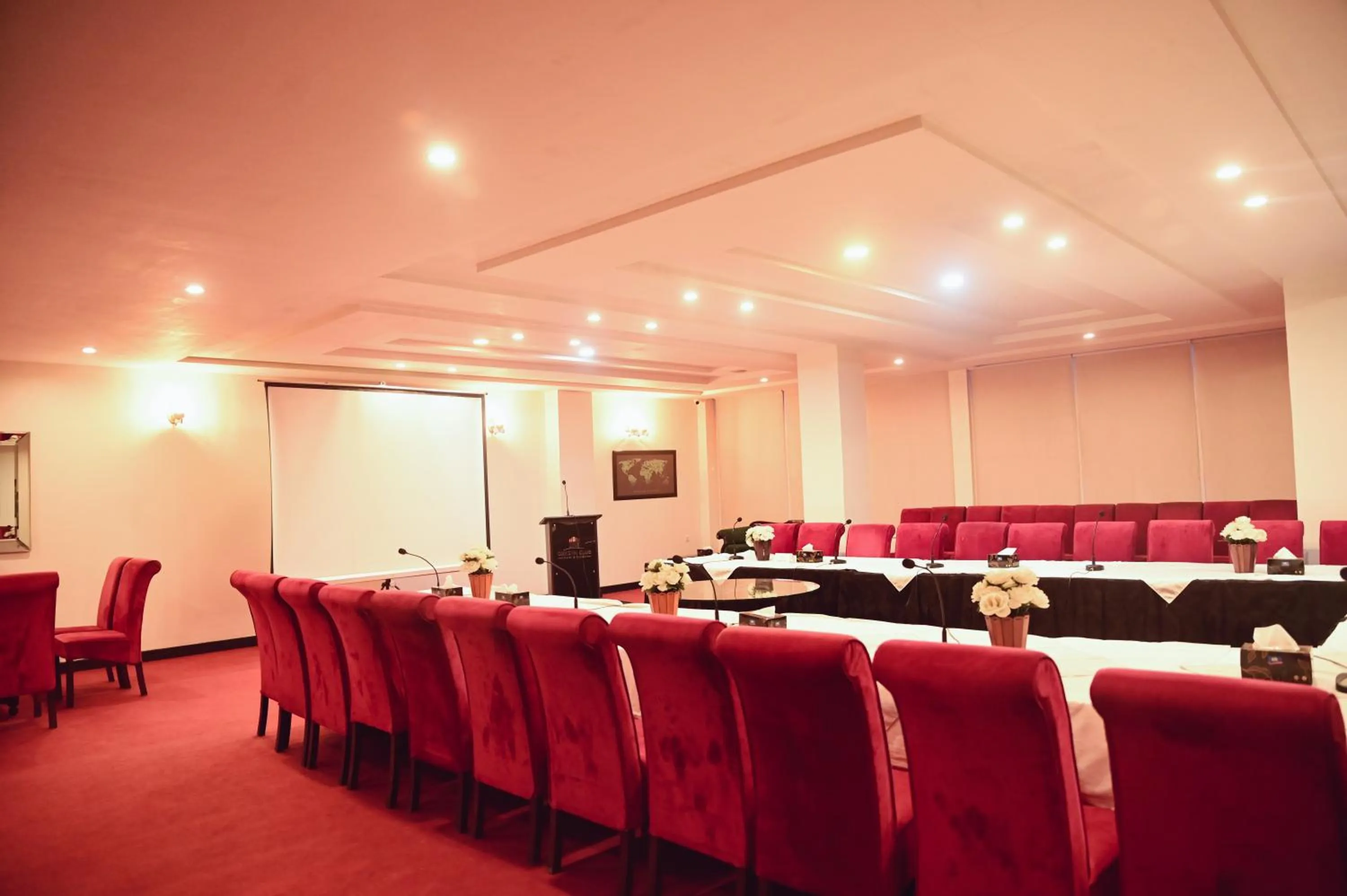 Meeting/conference room in Best Western Faisalabad