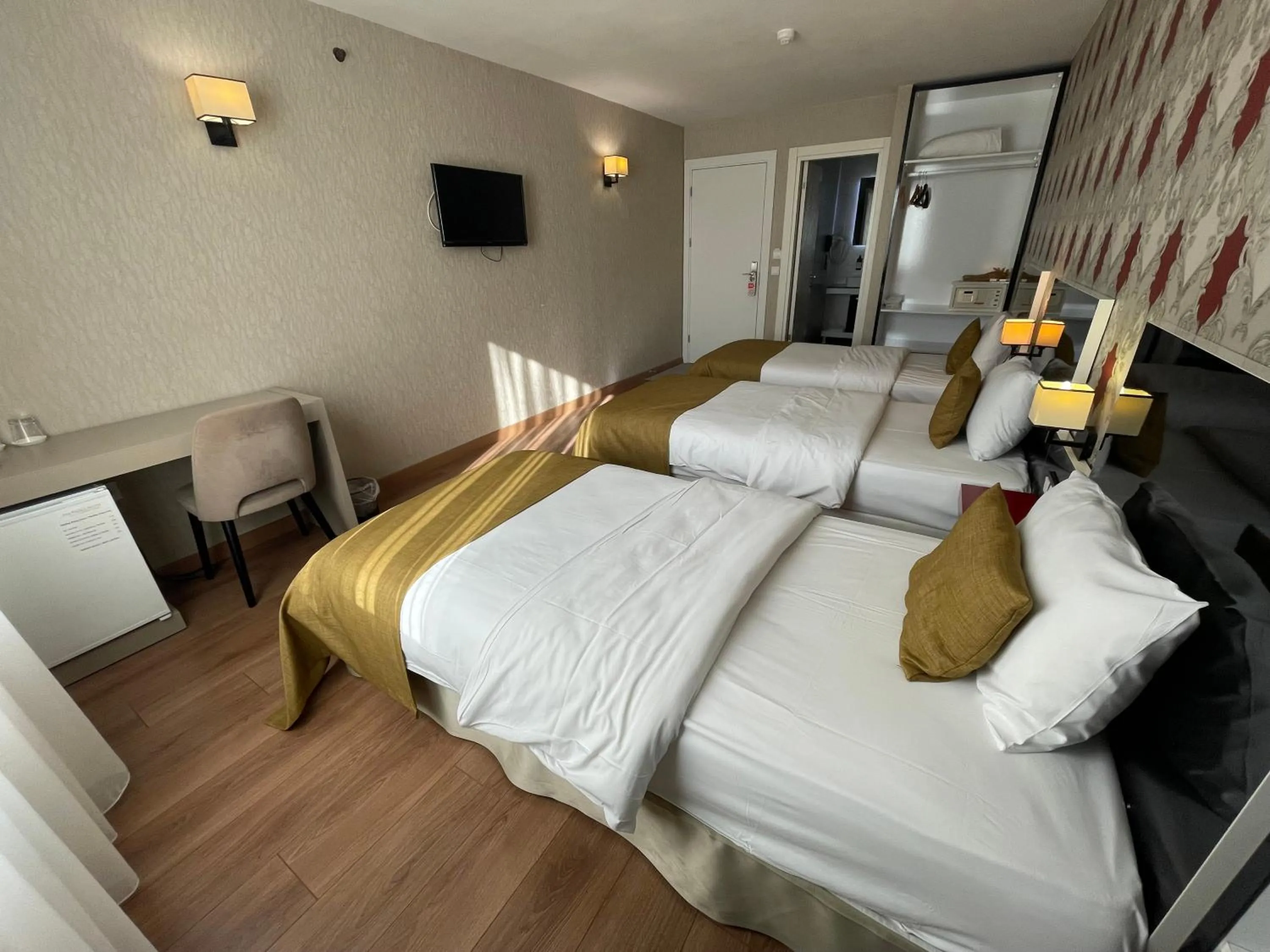 Bed in Era Palace Hotel