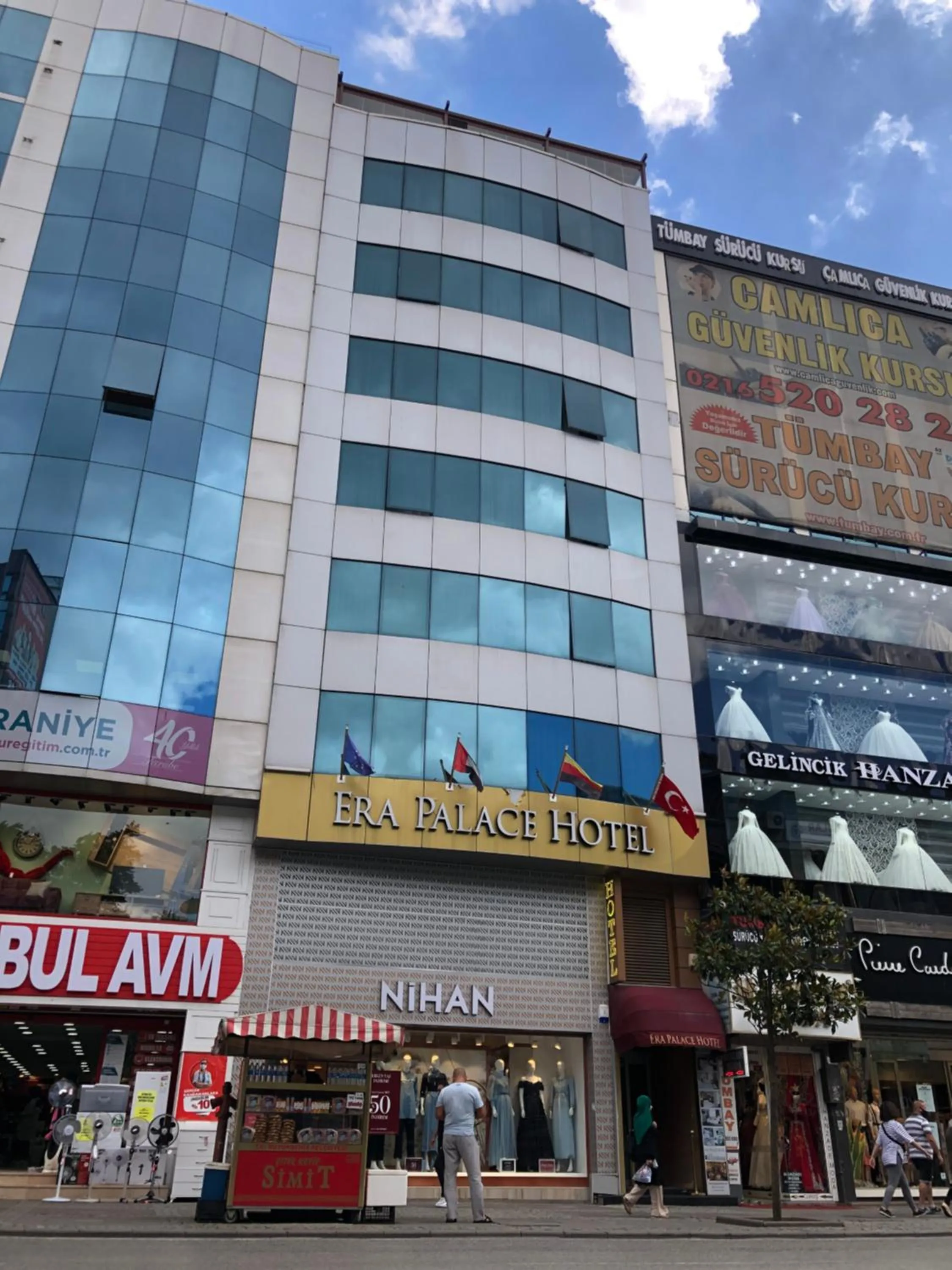 Facade/entrance in Era Palace Hotel
