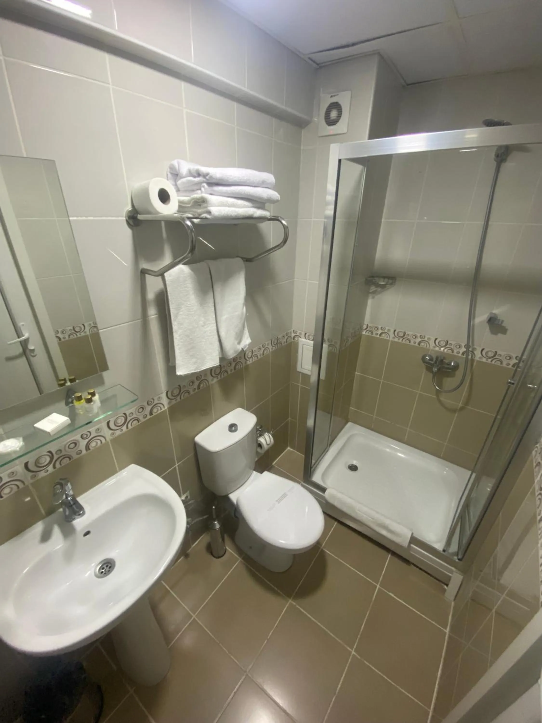 Shower in Era Palace Hotel