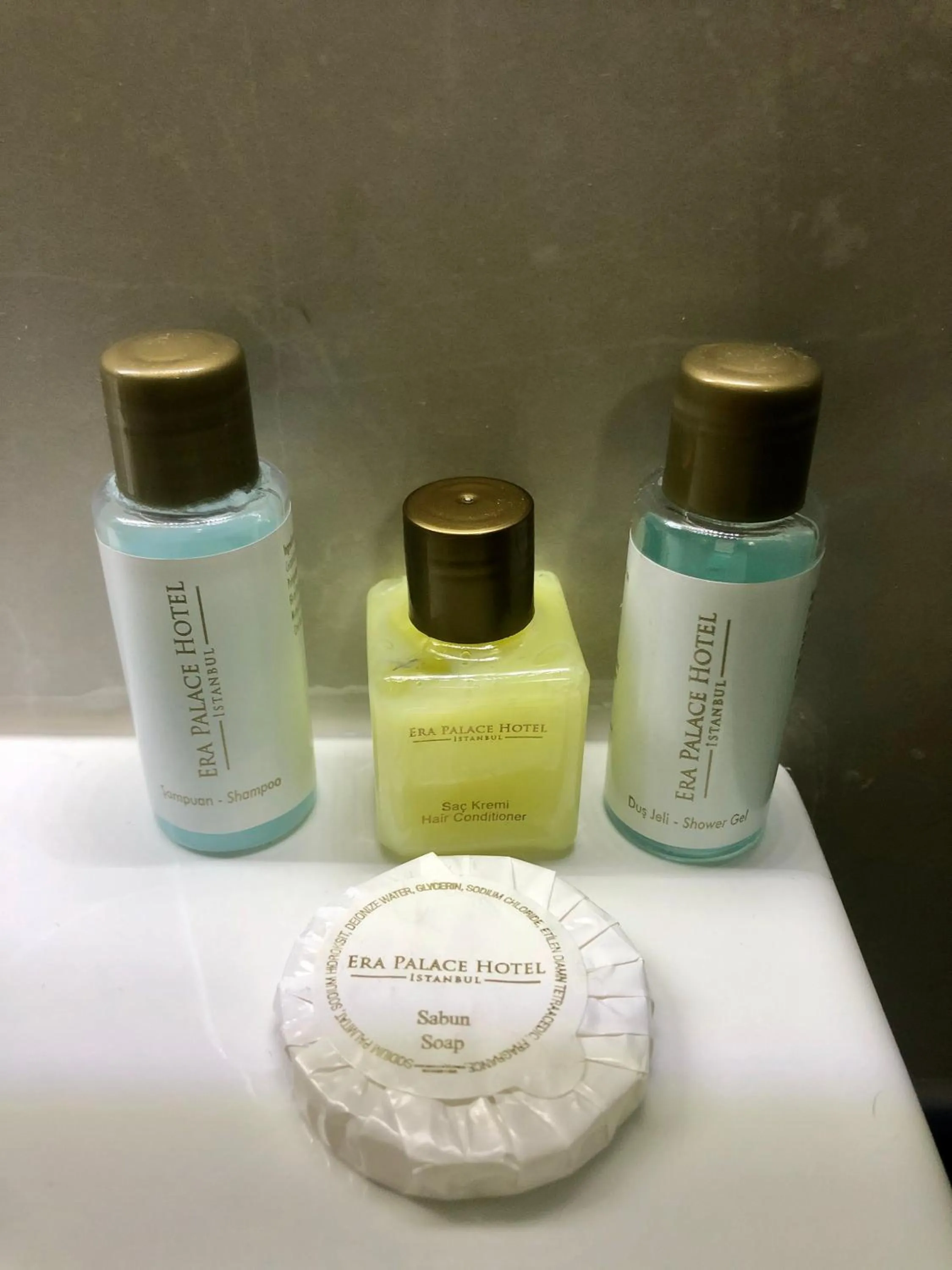 Bathroom in Era Palace Hotel