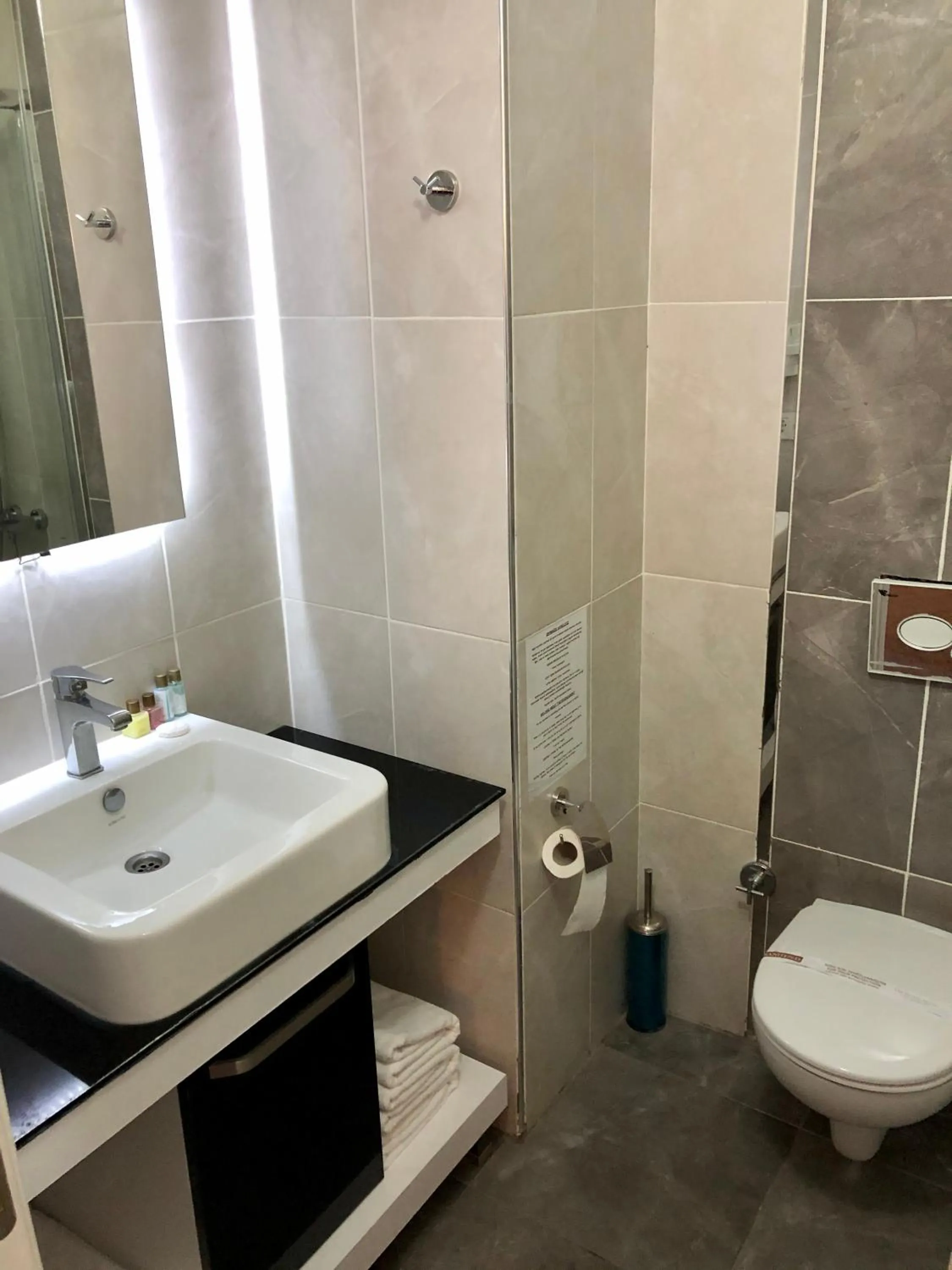 Bathroom in Era Palace Hotel