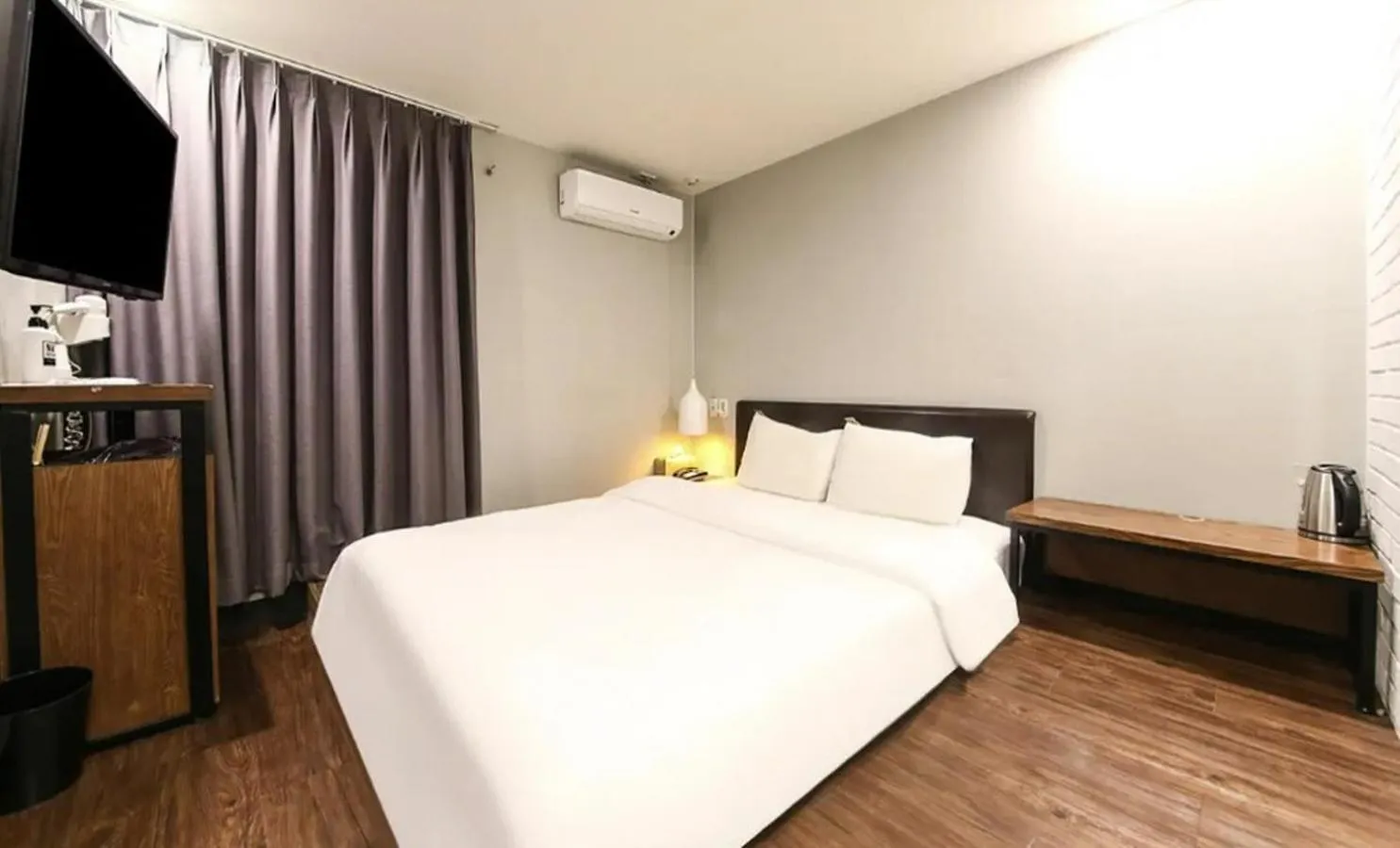 Bed in No 25 Hotel Gwangan