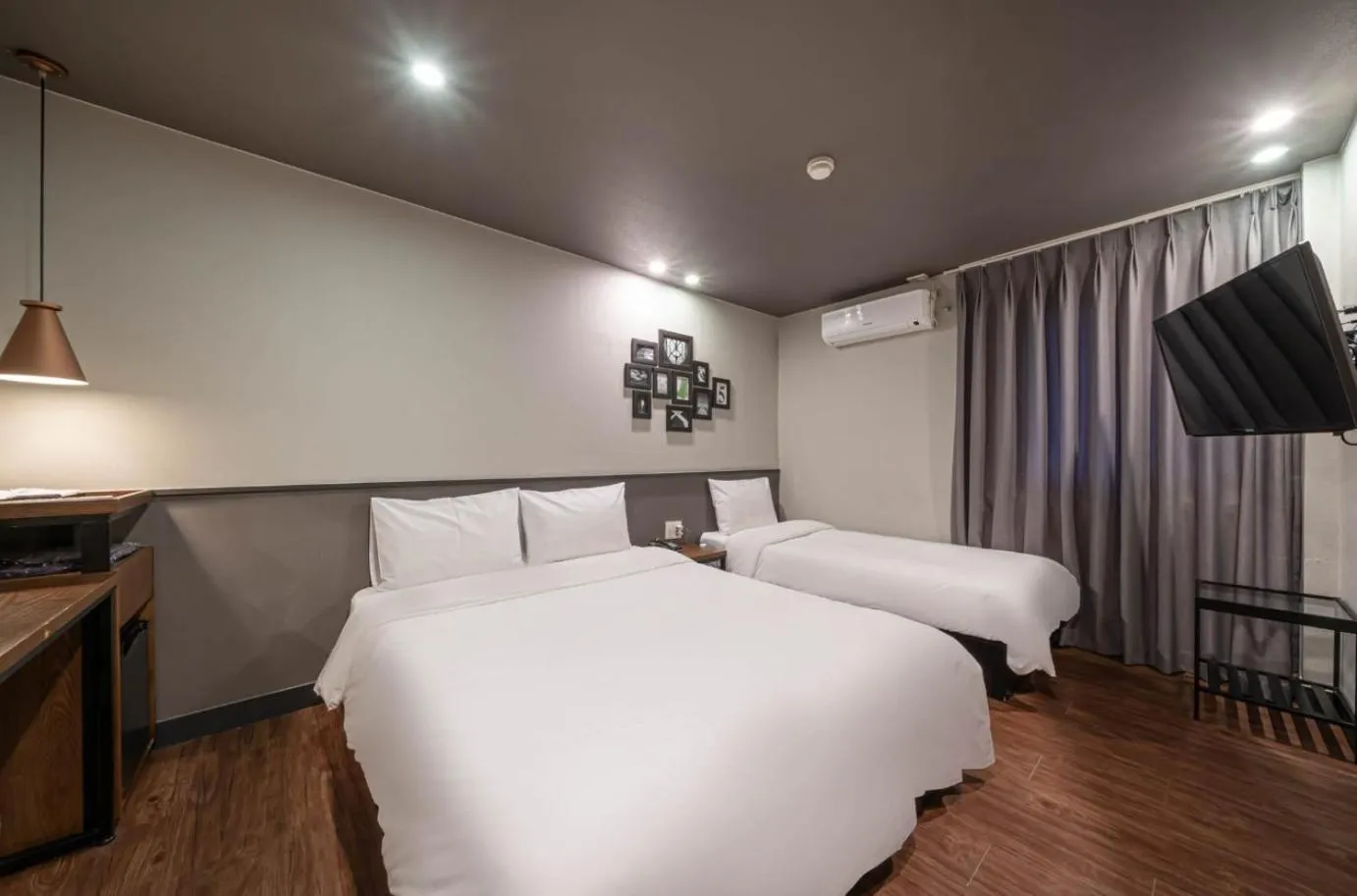 Bed in No 25 Hotel Gwangan