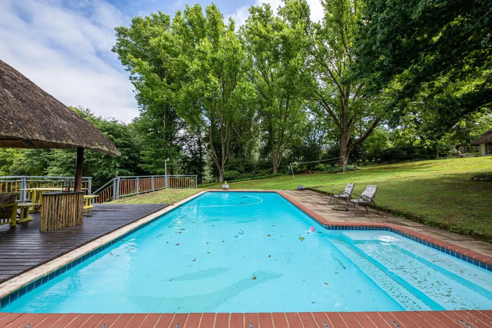 Swimming pool in Waterford Manor