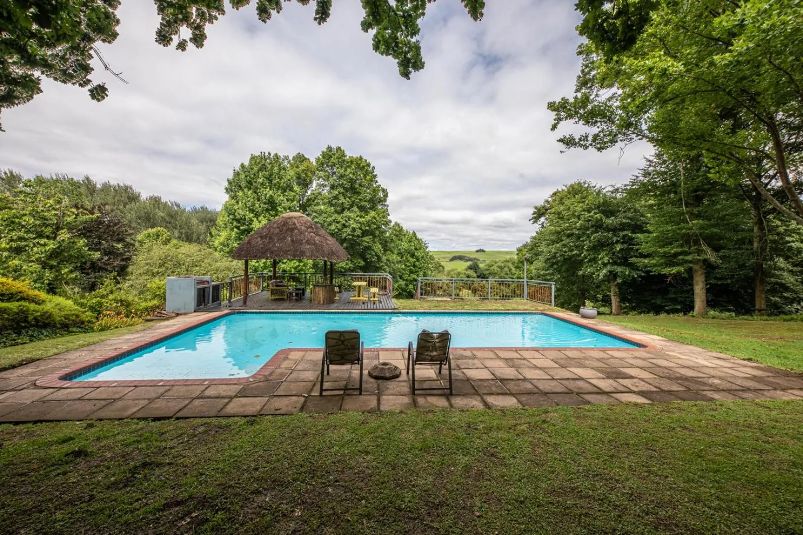 Swimming pool in Waterford Manor